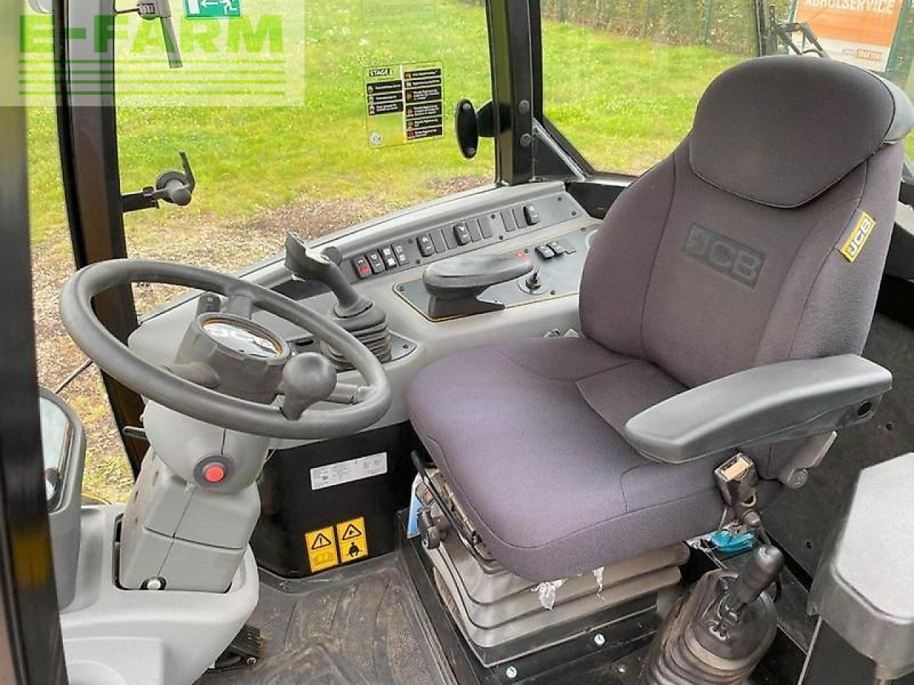 Мини багер JCB 406 agri: снимка 7