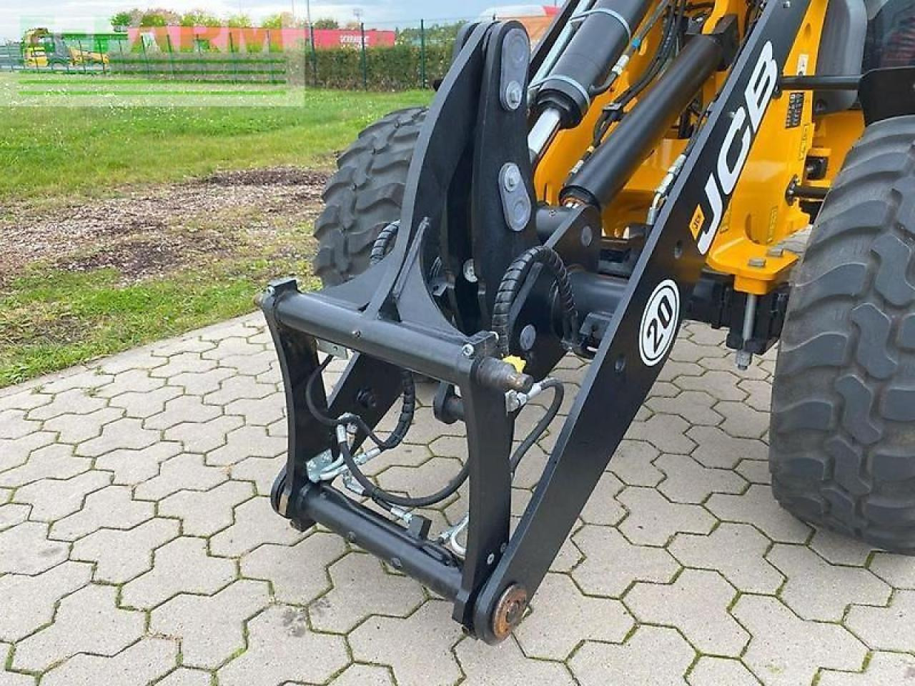 JCB 406 agri - Мини багер: снимка 2 JCB 406 agri - Мини багер: снимка 2
