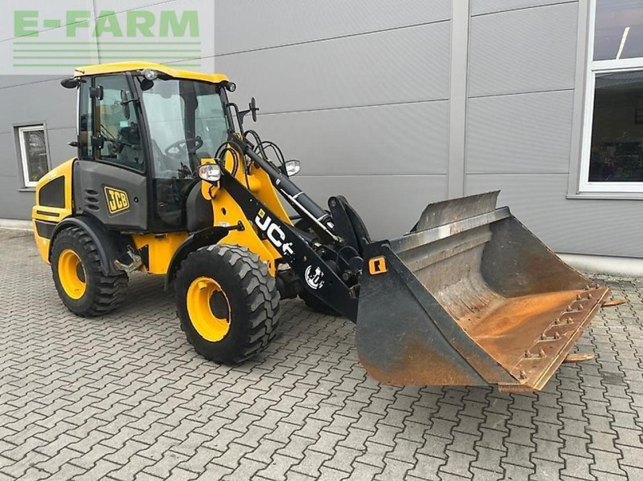 JCB 407 - Мини багер: снимка 1 JCB 407 - Мини багер: снимка 1