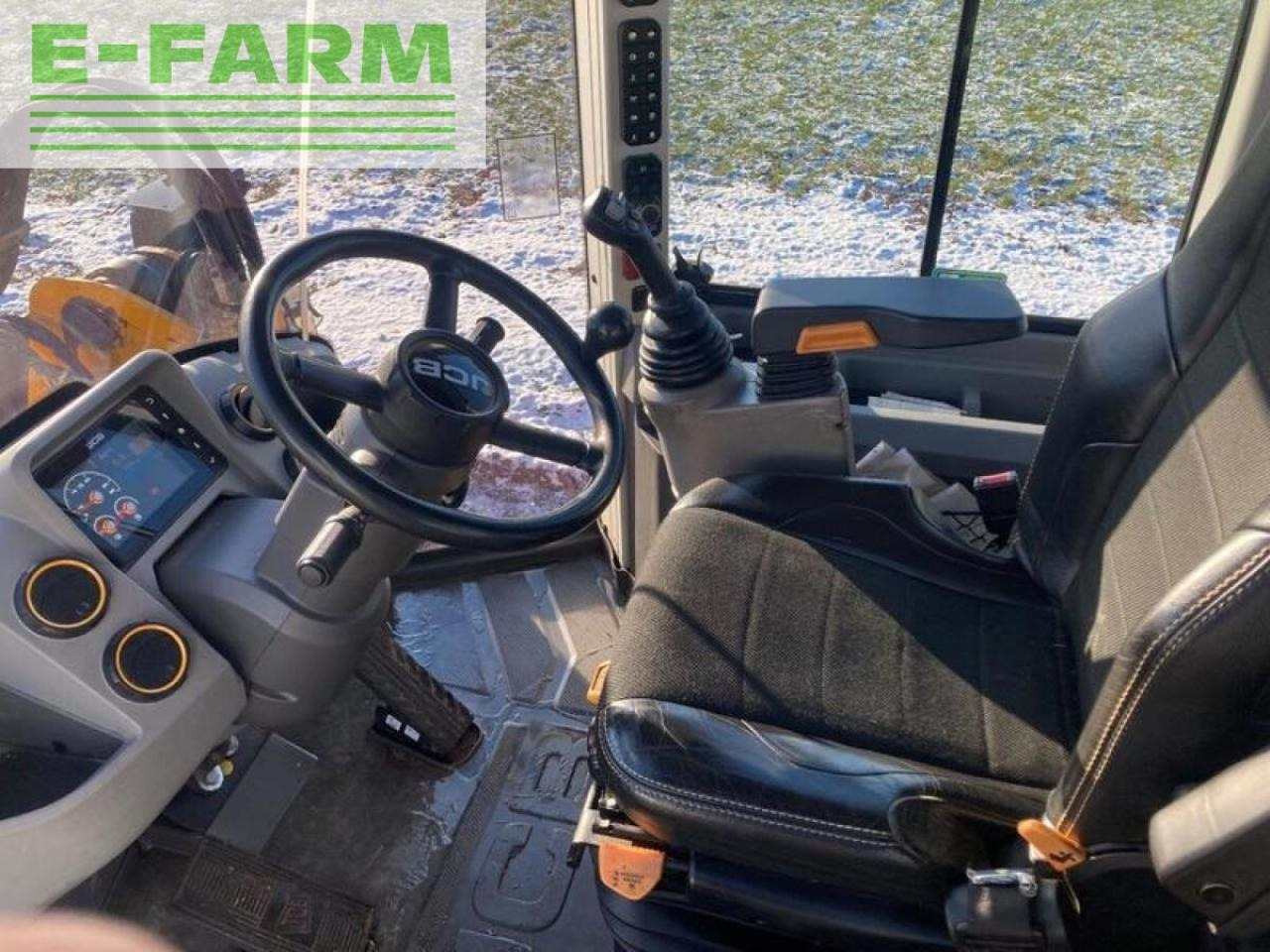 Колесен товарач JCB 419s agri: снимка 8