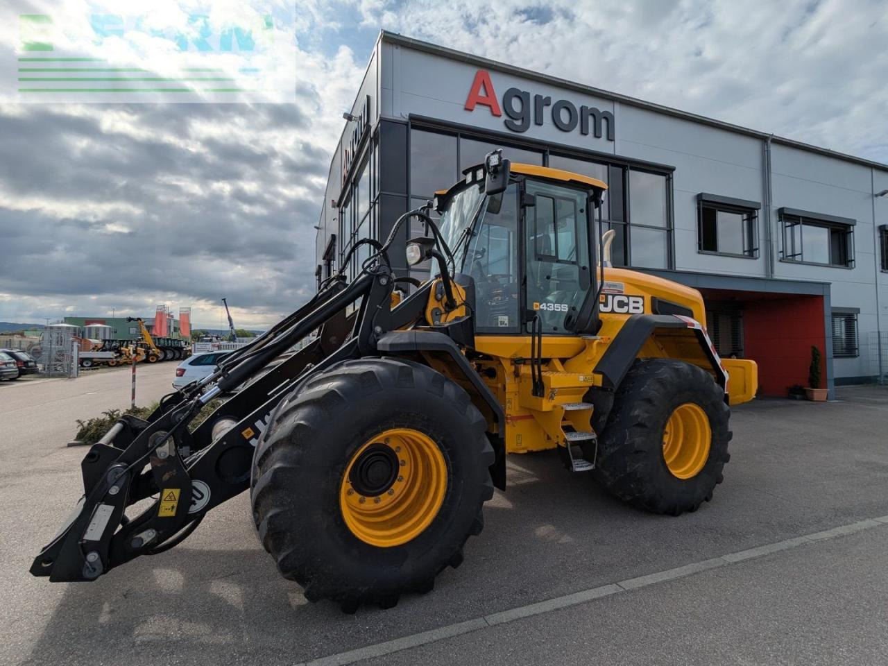 JCB 435 S HighLift - Мини багер: снимка 1 JCB 435 S HighLift - Мини багер: снимка 1