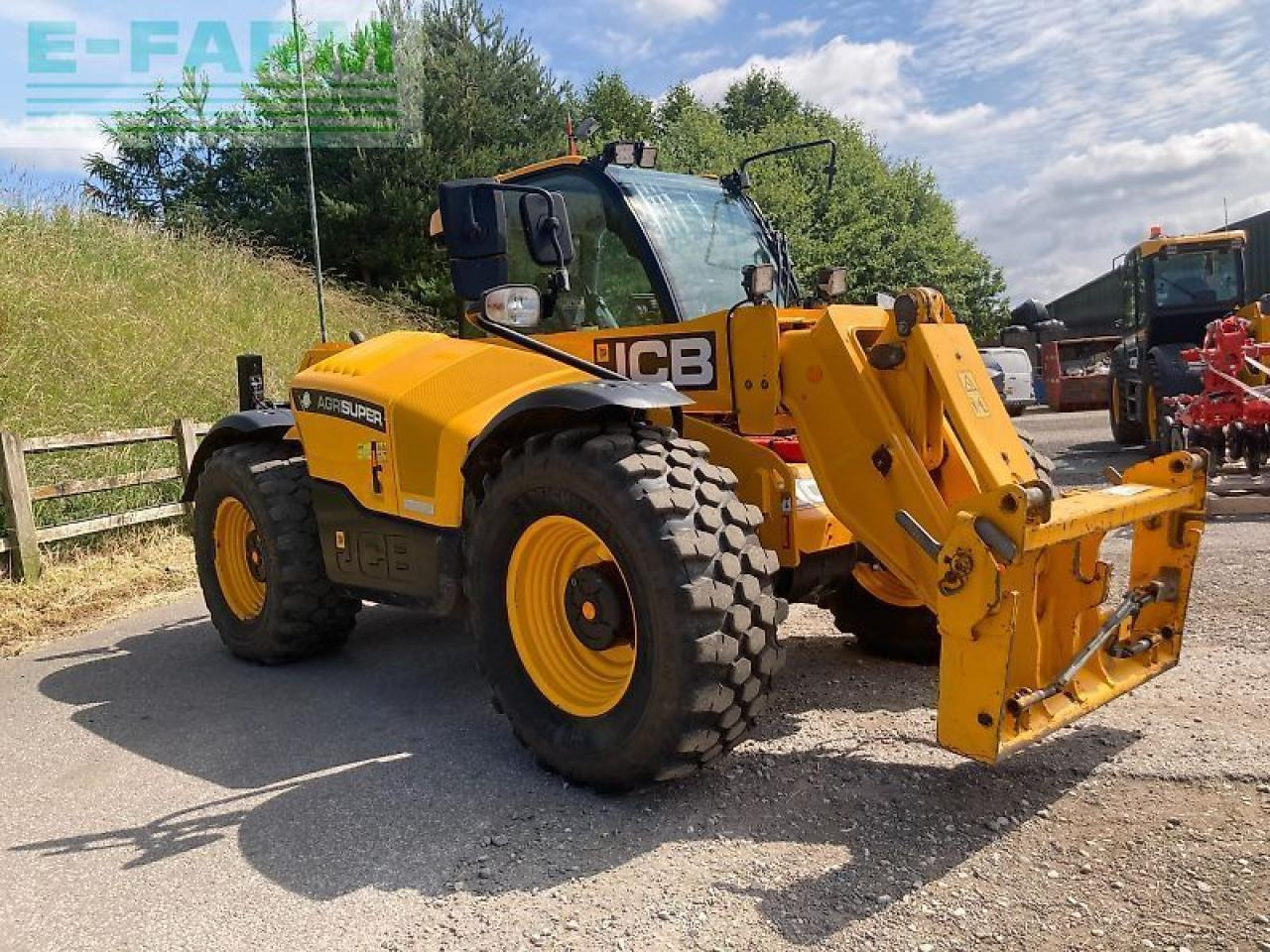 JCB 532-70 agri super 6 speed - Телескопичен товарач: снимка 4 JCB 532-70 agri super 6 speed - Телескопичен товарач: снимка 4