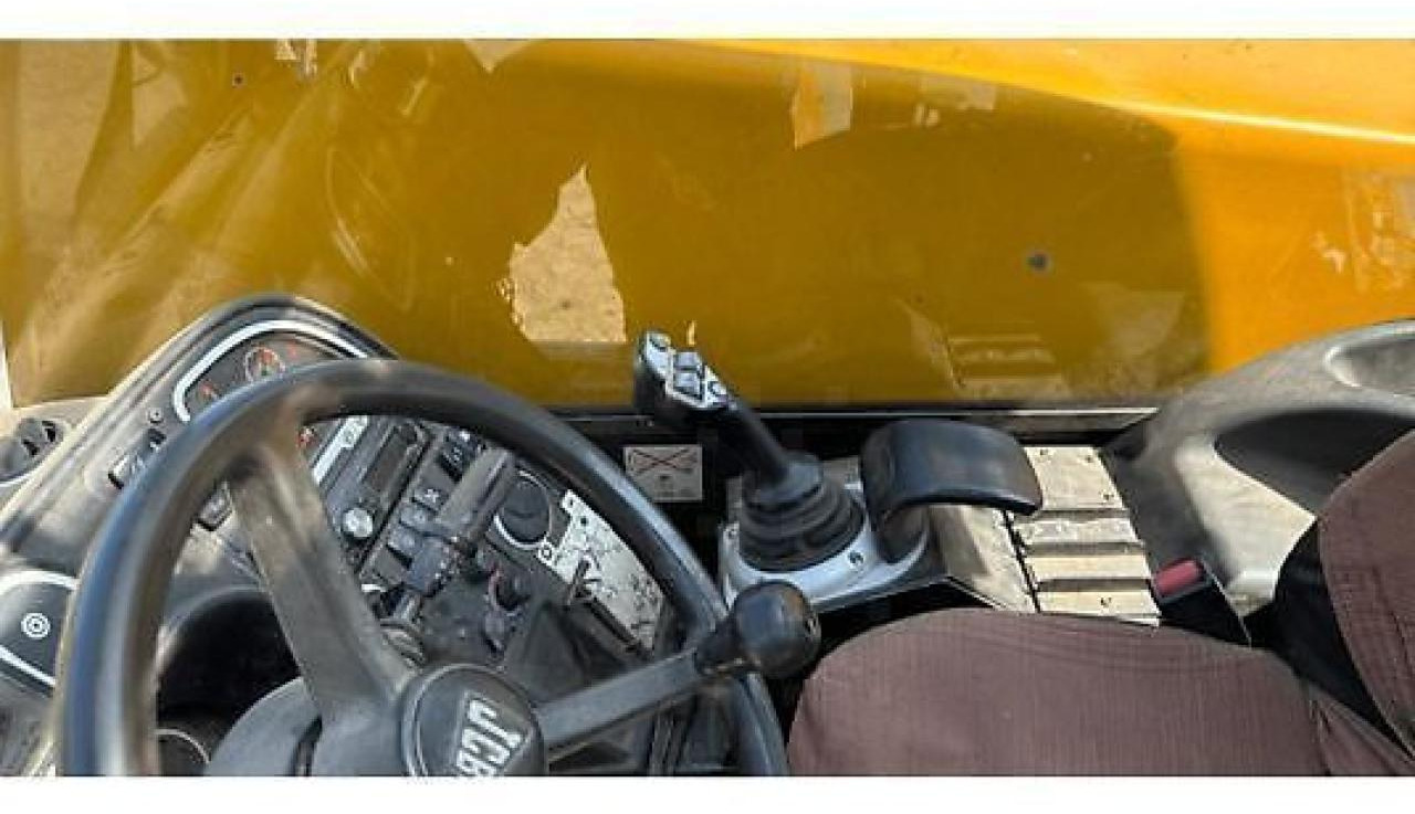 Телескопичен товарач JCB 550-80 agri plus: снимка 11