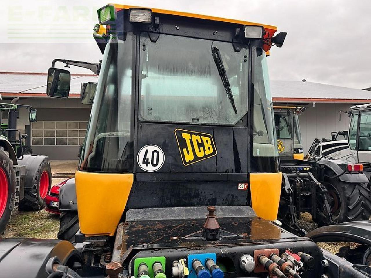 JCB fastrac 2115 / 4ws - Трактор: снимка 4 JCB fastrac 2115 / 4ws - Трактор: снимка 4