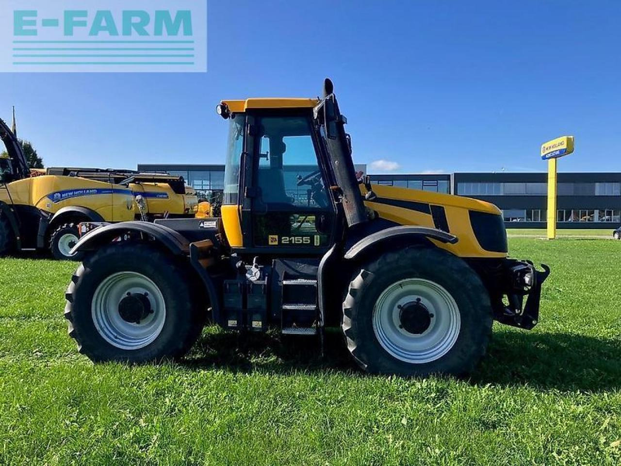 JCB fastrac 2155 4ws traktor 200ps gebraucht bj 2008 - Трактор: снимка 4 JCB fastrac 2155 4ws traktor 200ps gebraucht bj 2008 - Трактор: снимка 4