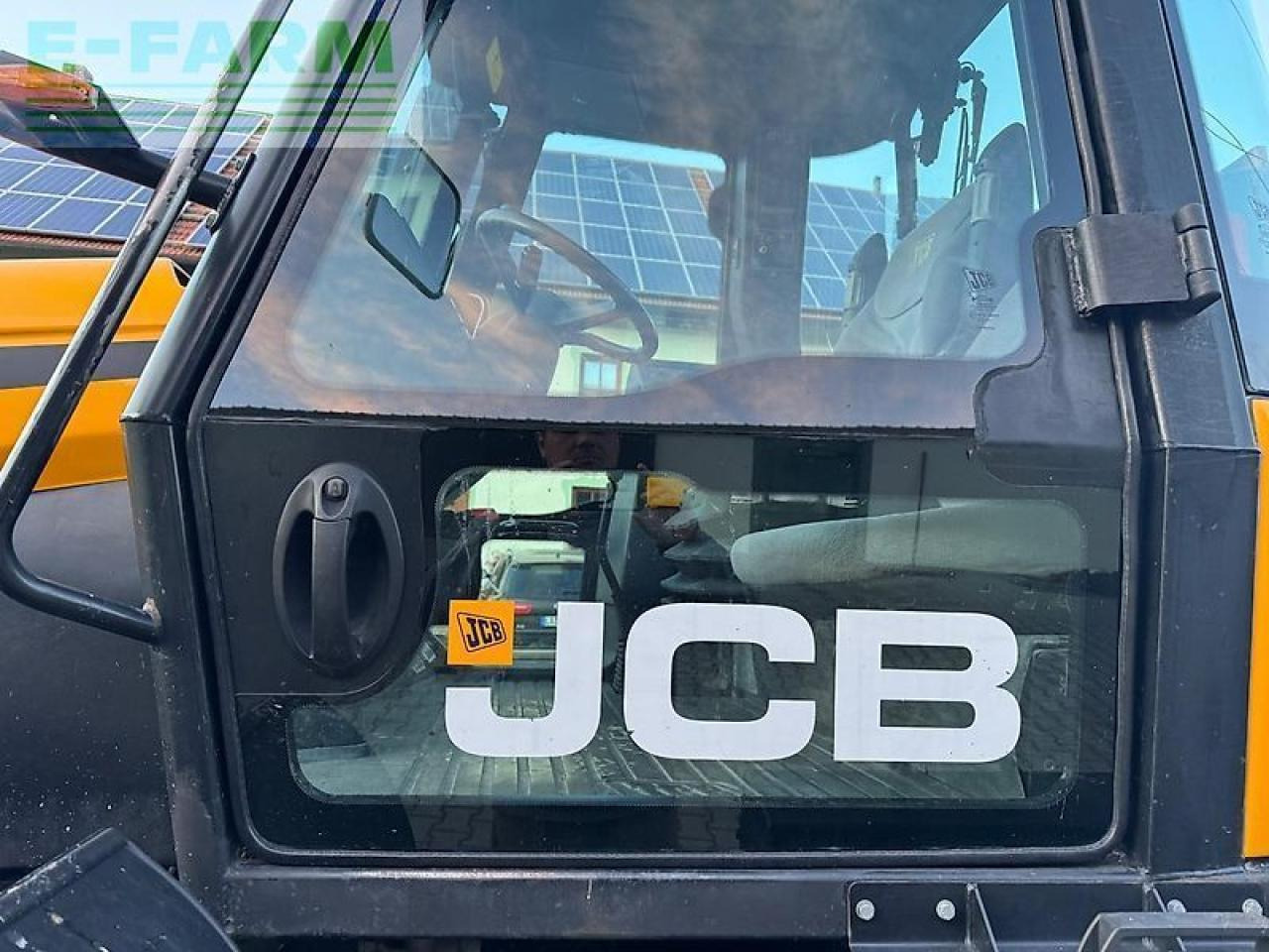 JCB fastrac 2155 plus vierradlenkung - Трактор: снимка 4 JCB fastrac 2155 plus vierradlenkung - Трактор: снимка 4