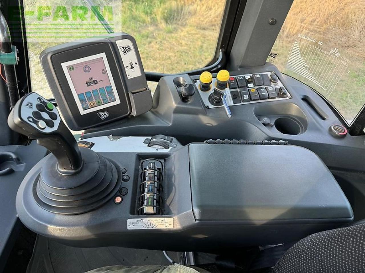 Трактор JCB fastrac 3200 xtra sisu: снимка 13