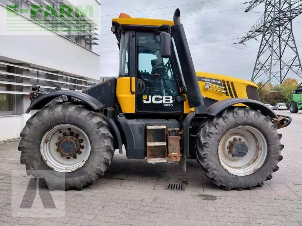 JCB fastrac 3230 - Трактор: снимка 3 JCB fastrac 3230 - Трактор: снимка 3