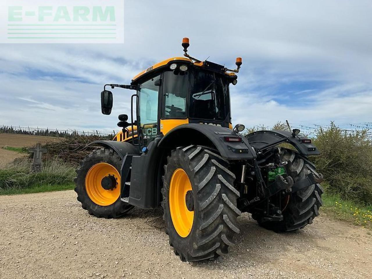 JCB fastrac 4220 pro - Трактор: снимка 3 JCB fastrac 4220 pro - Трактор: снимка 3