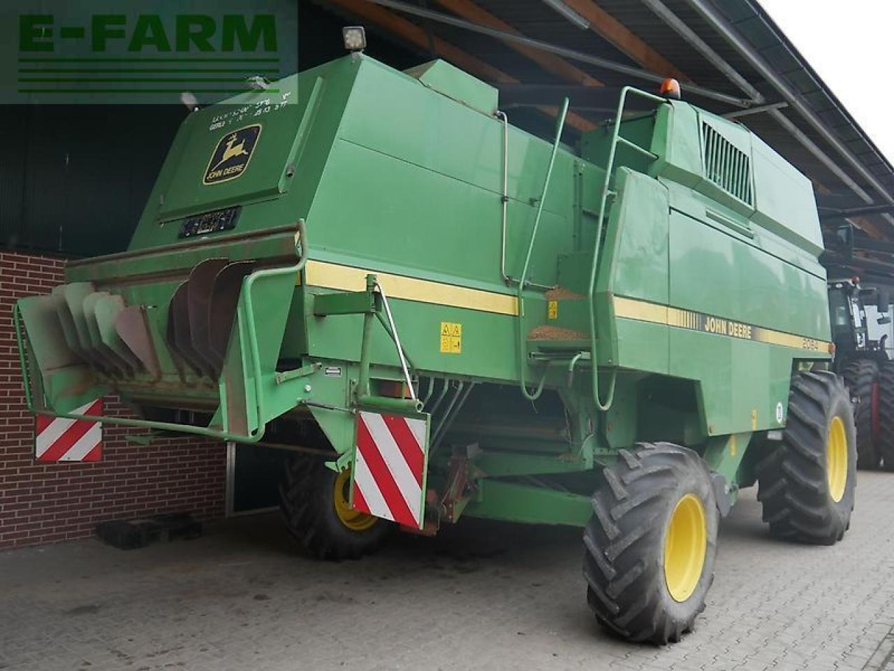 John Deere 2064 + 6m schneidwerk - Зърнокомбайн: снимка 3 John Deere 2064 + 6m schneidwerk - Зърнокомбайн: снимка 3
