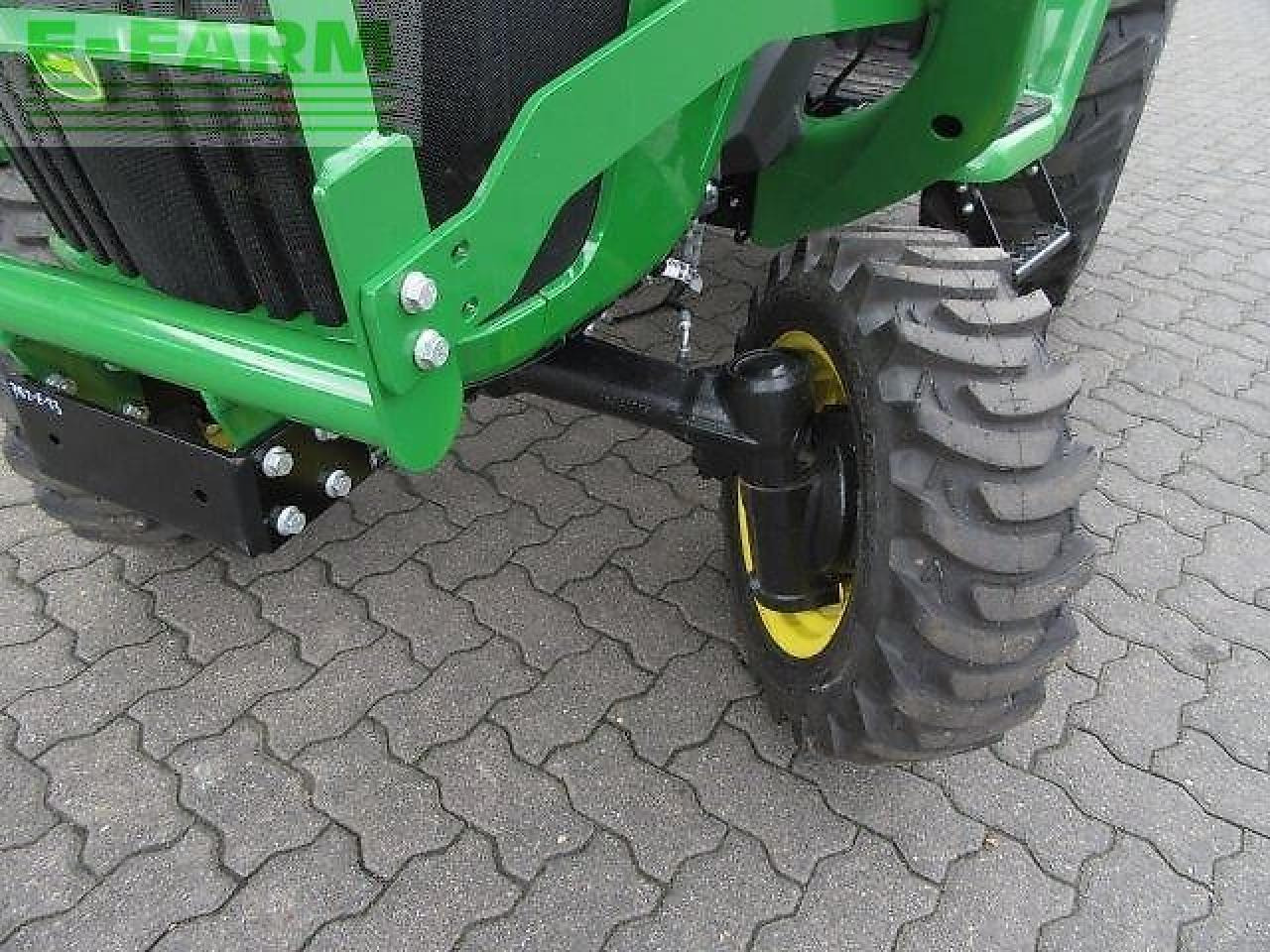 John Deere 3038e 300e - Трактор: снимка 5 John Deere 3038e 300e - Трактор: снимка 5