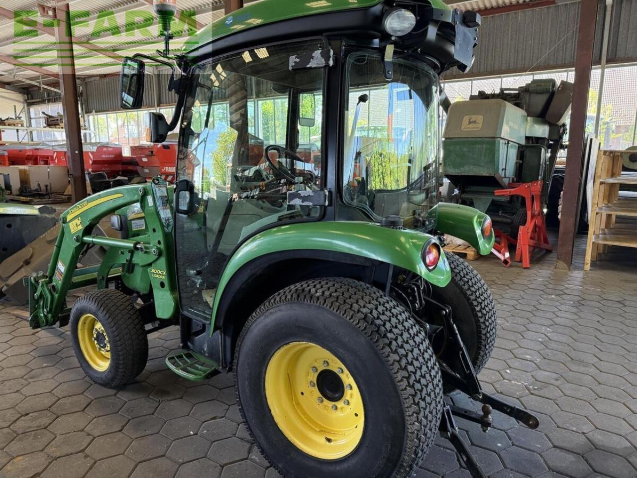 John Deere 3320 - Трактор: снимка 5 John Deere 3320 - Трактор: снимка 5