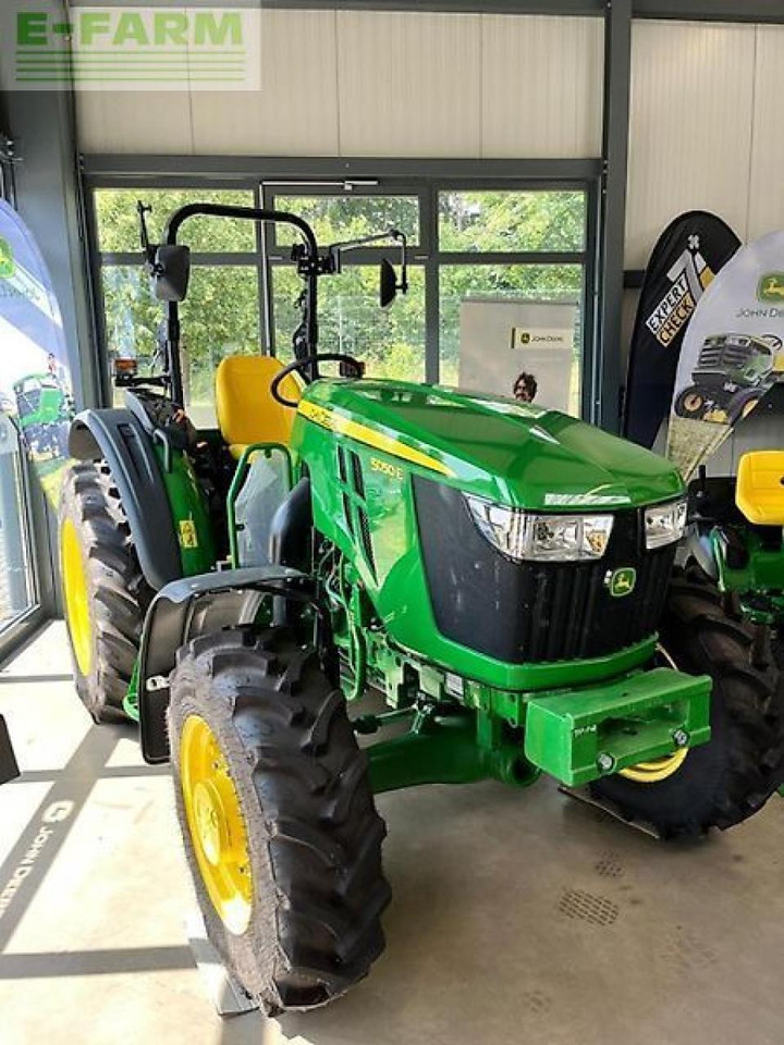 John Deere 5050e - Трактор: снимка 1 John Deere 5050e - Трактор: снимка 1