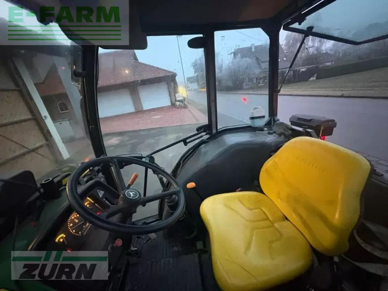 John Deere 5055e im kundenauftrag - Трактор: снимка 4 John Deere 5055e im kundenauftrag - Трактор: снимка 4