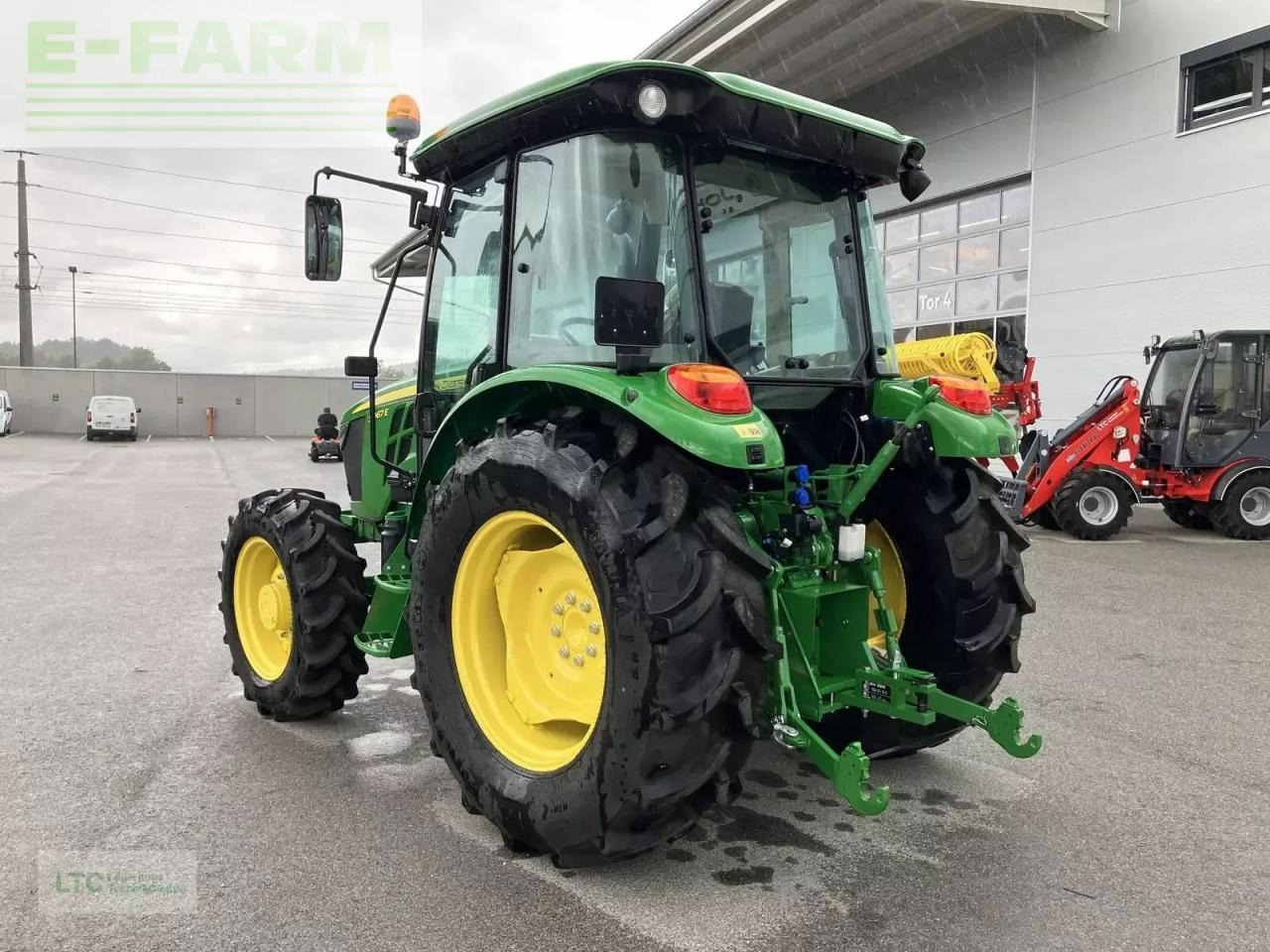 John Deere 5067e - Трактор: снимка 4 John Deere 5067e - Трактор: снимка 4