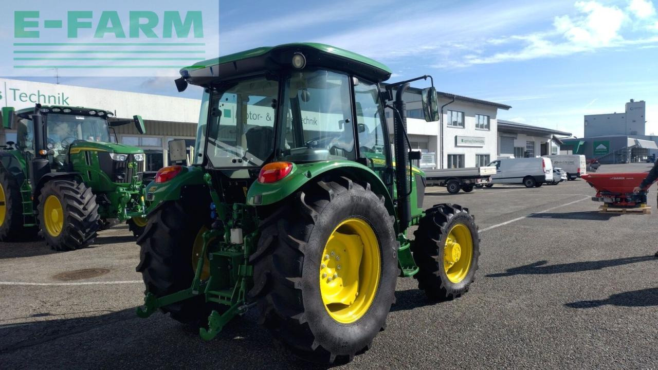 John Deere 5067e - Трактор: снимка 3 John Deere 5067e - Трактор: снимка 3