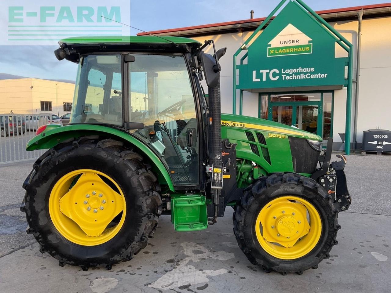 John Deere 5075E - Трактор: снимка 5 John Deere 5075E - Трактор: снимка 5