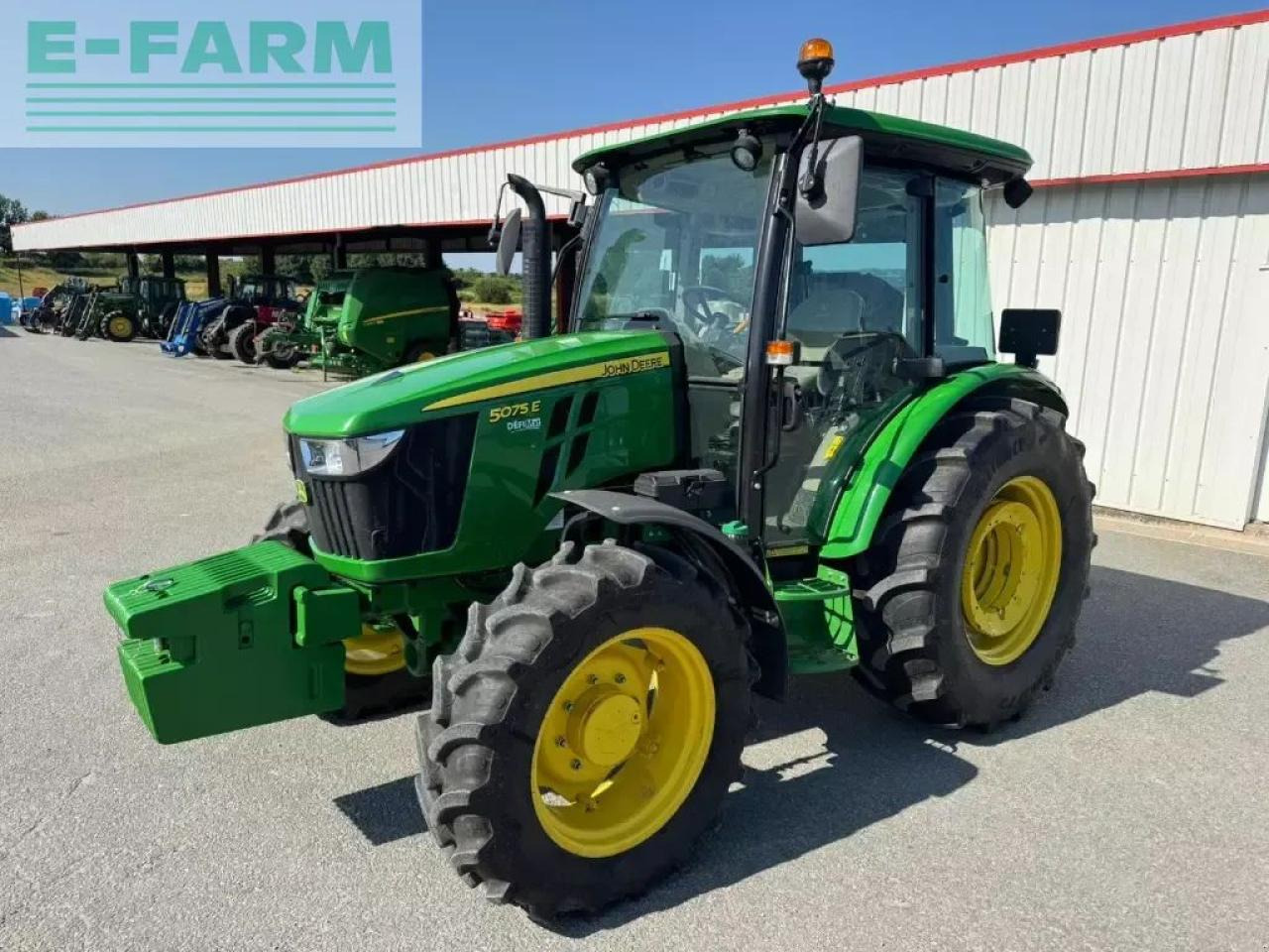 John Deere 5075e - Трактор: снимка 2 John Deere 5075e - Трактор: снимка 2