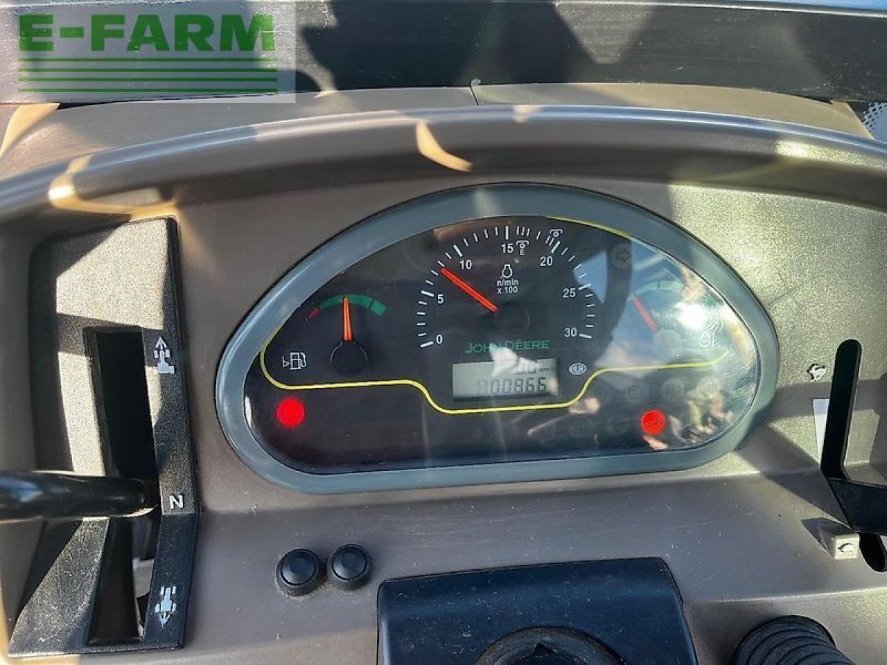 Трактор John Deere 5080 g: снимка 7