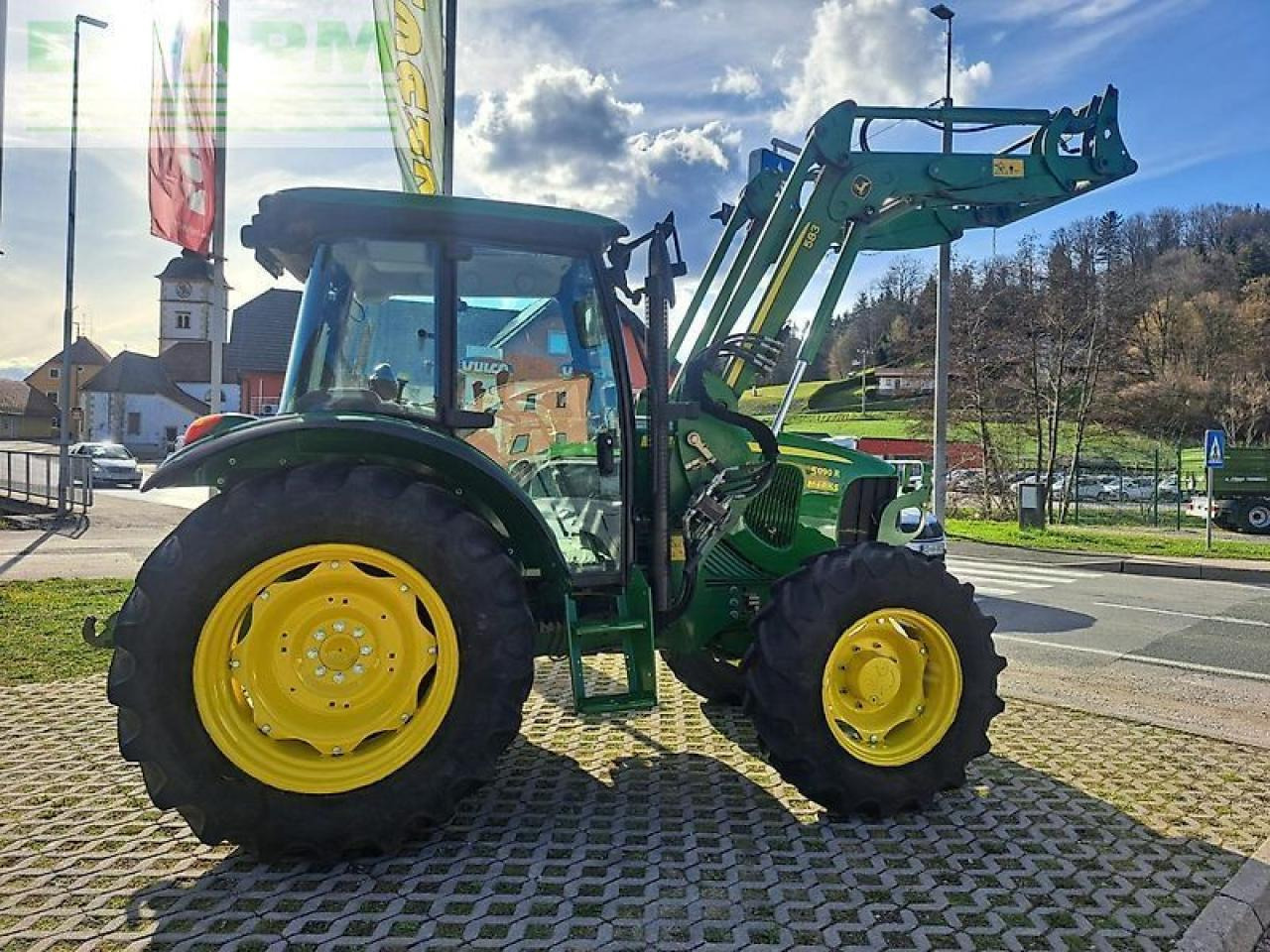 John Deere 5090r - Трактор: снимка 5 John Deere 5090r - Трактор: снимка 5