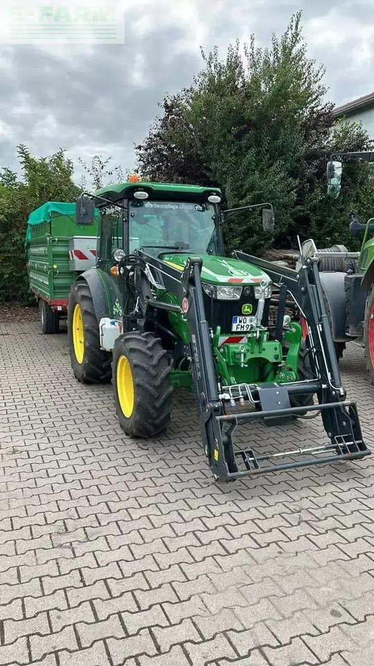 John Deere 5105gf stoll frontlader opt. 3-seite anhänger - Трактор: снимка 2 John Deere 5105gf stoll frontlader opt. 3-seite anhänger - Трактор: снимка 2