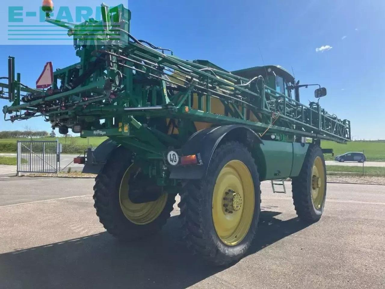 John Deere 5430 i - Прикачна пръскачка: снимка 4 John Deere 5430 i - Прикачна пръскачка: снимка 4