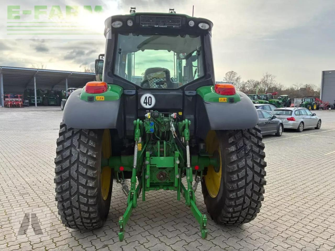 John Deere 6090m - Трактор: снимка 3 John Deere 6090m - Трактор: снимка 3