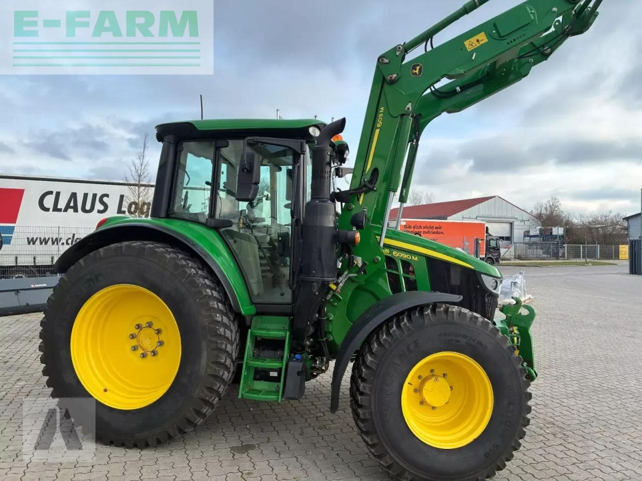 John Deere 6090m - Трактор: снимка 4 John Deere 6090m - Трактор: снимка 4