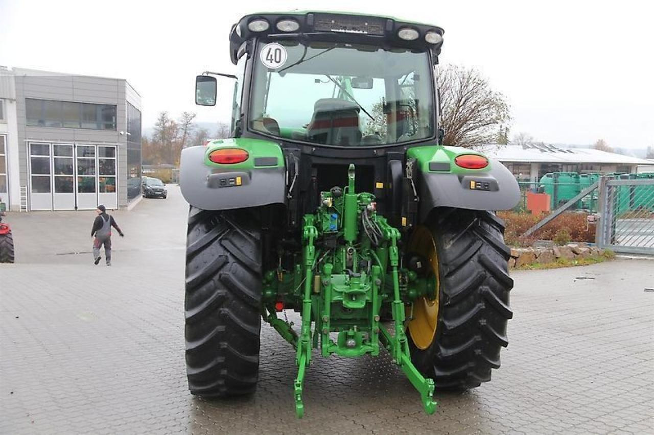 John Deere 6115 r - Трактор: снимка 3 John Deere 6115 r - Трактор: снимка 3