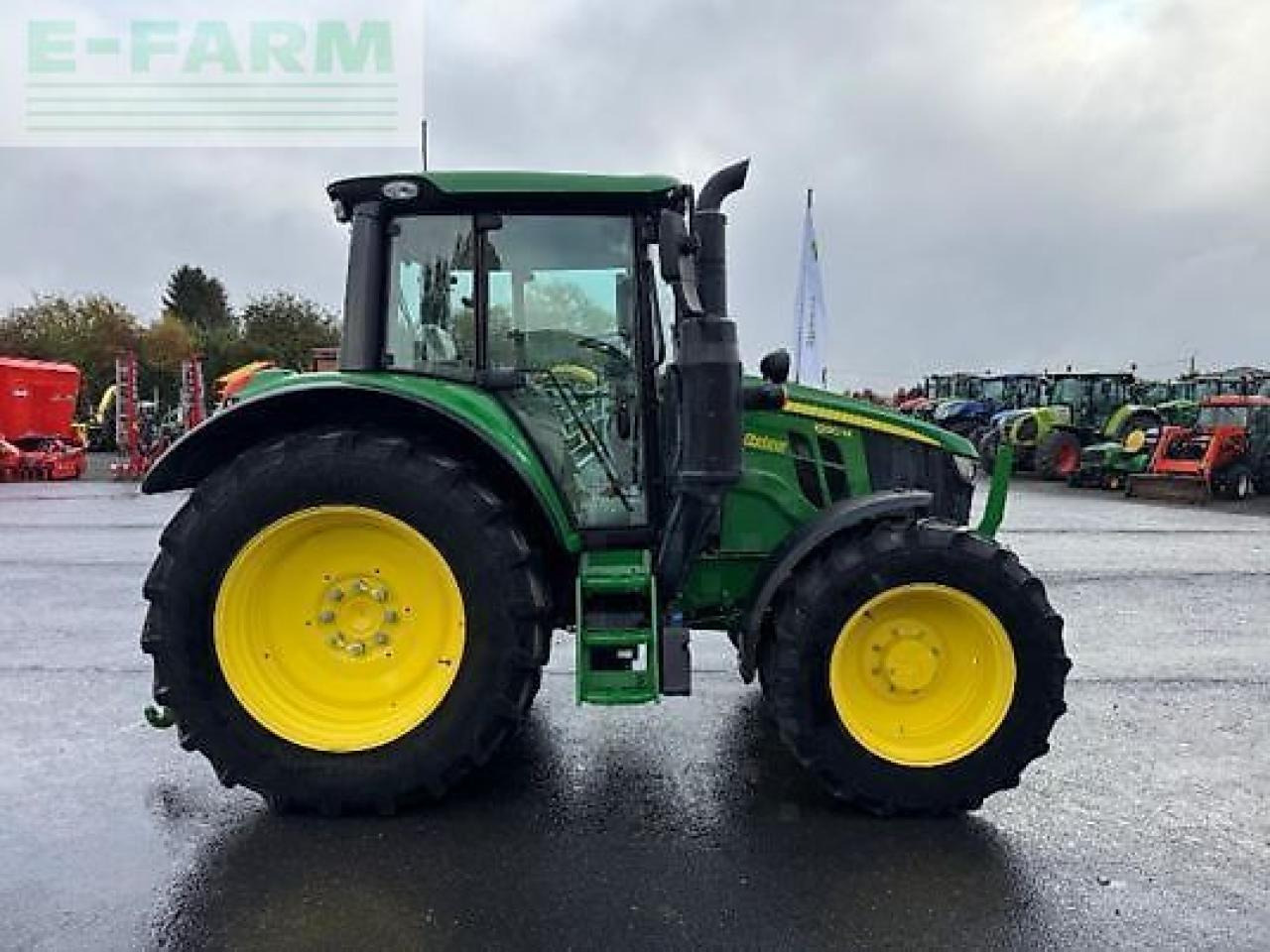 John Deere 6120m - Трактор: снимка 4 John Deere 6120m - Трактор: снимка 4