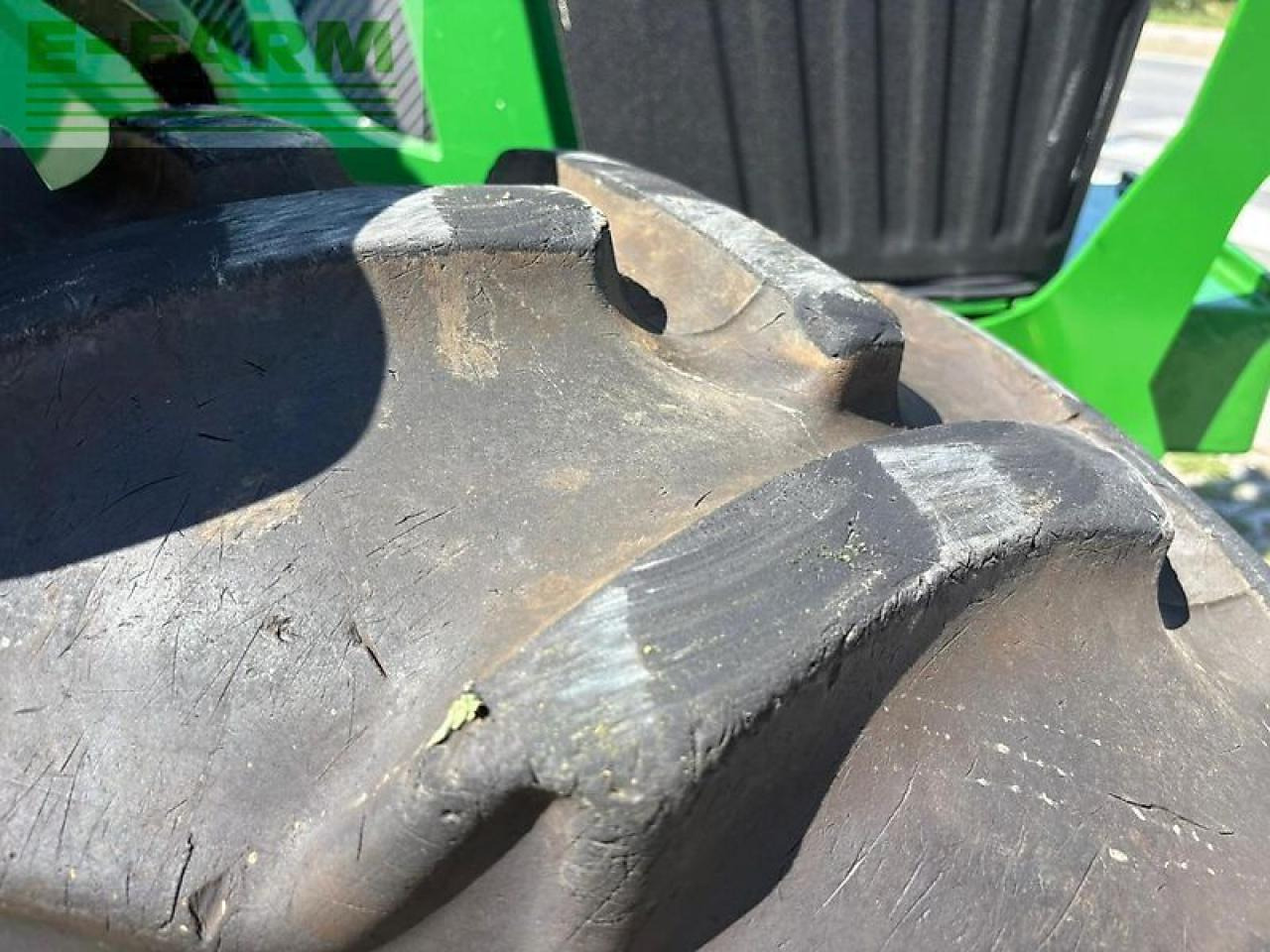 Трактор John Deere 6120m: снимка 11