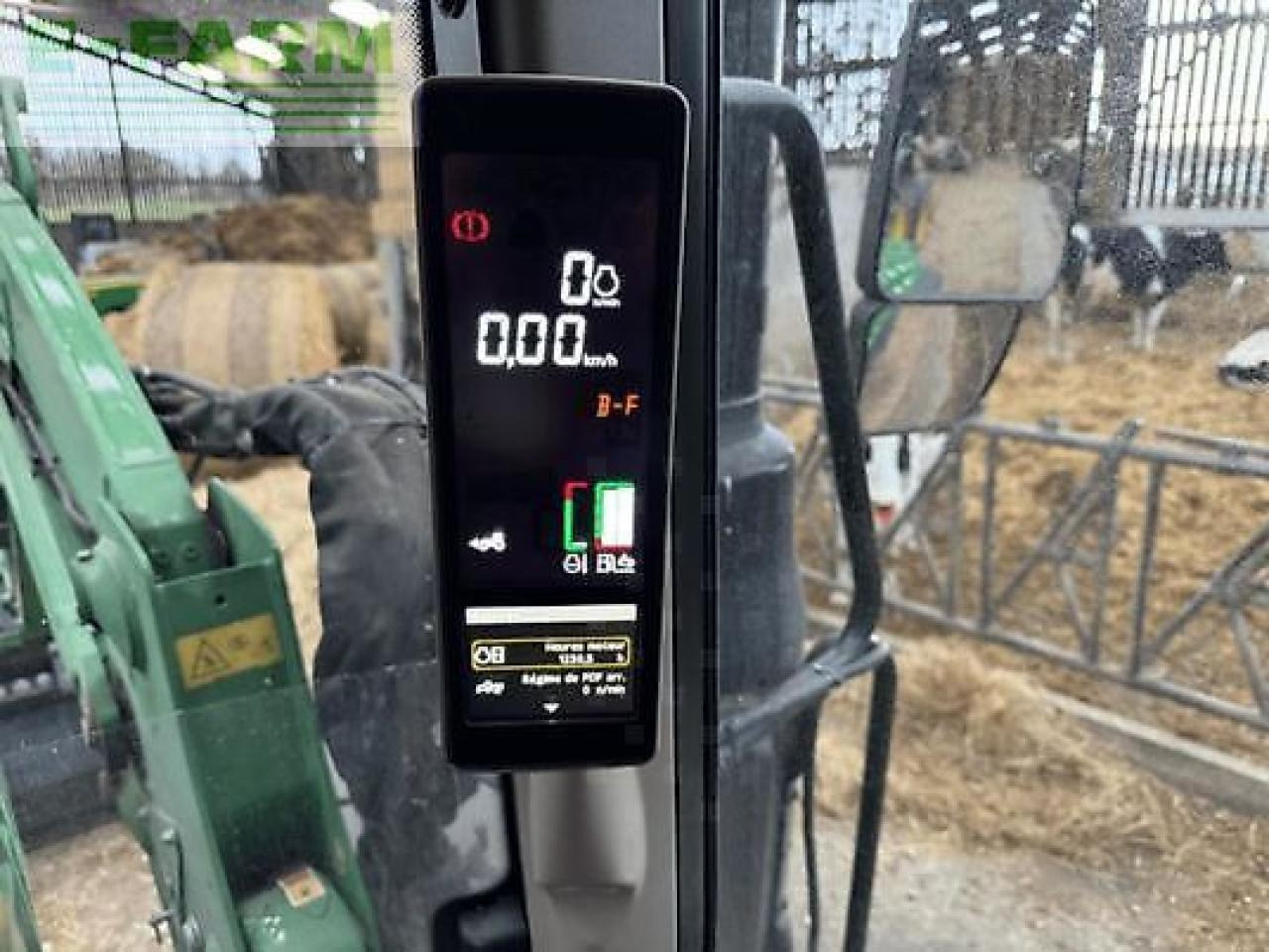 Трактор John Deere 6120m: снимка 7