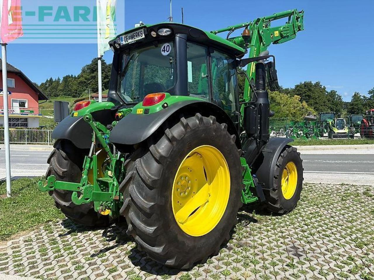 Трактор John Deere 6120m: снимка 6