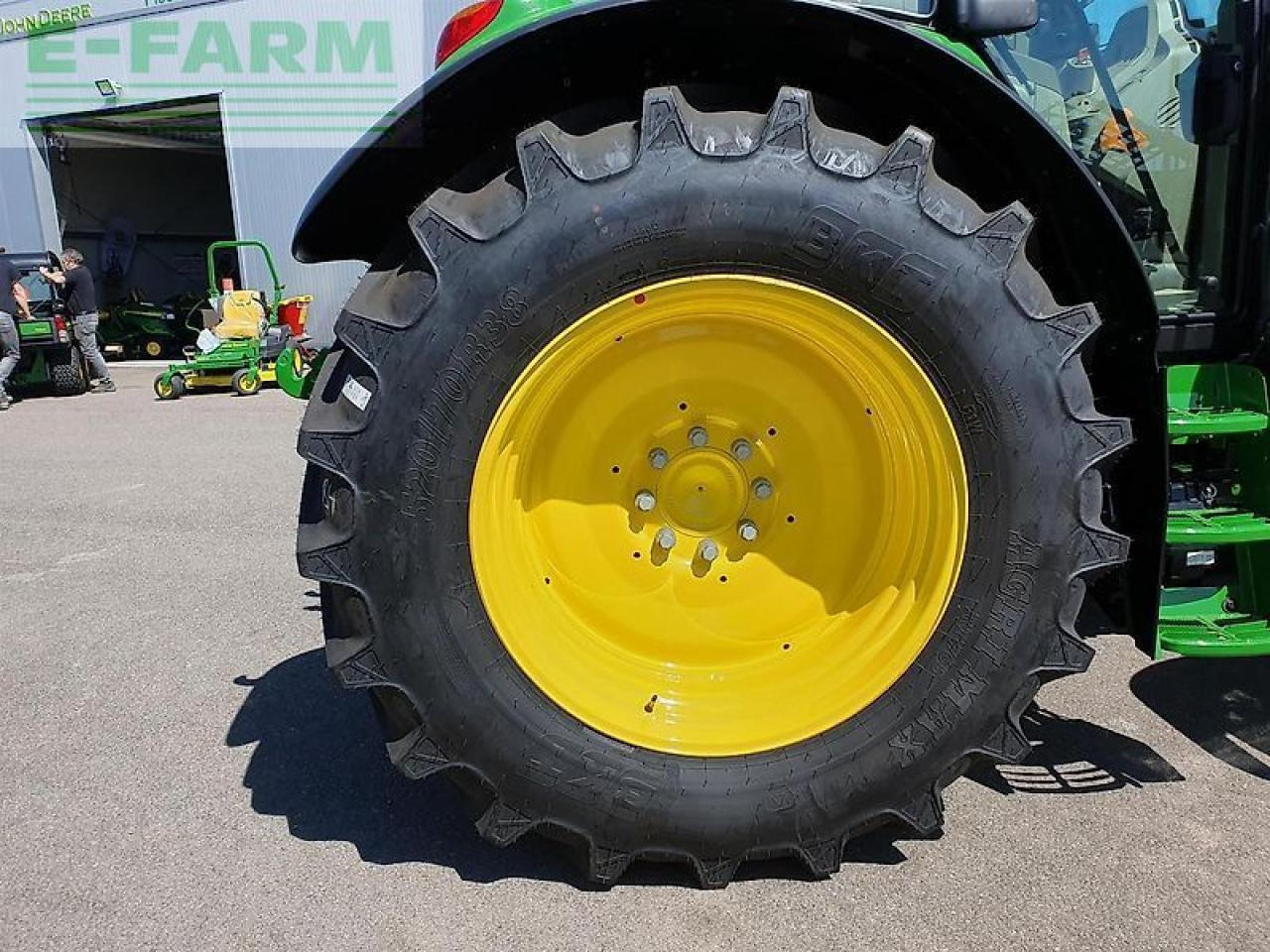 John Deere 6120m aq+ - Трактор: снимка 4 John Deere 6120m aq+ - Трактор: снимка 4