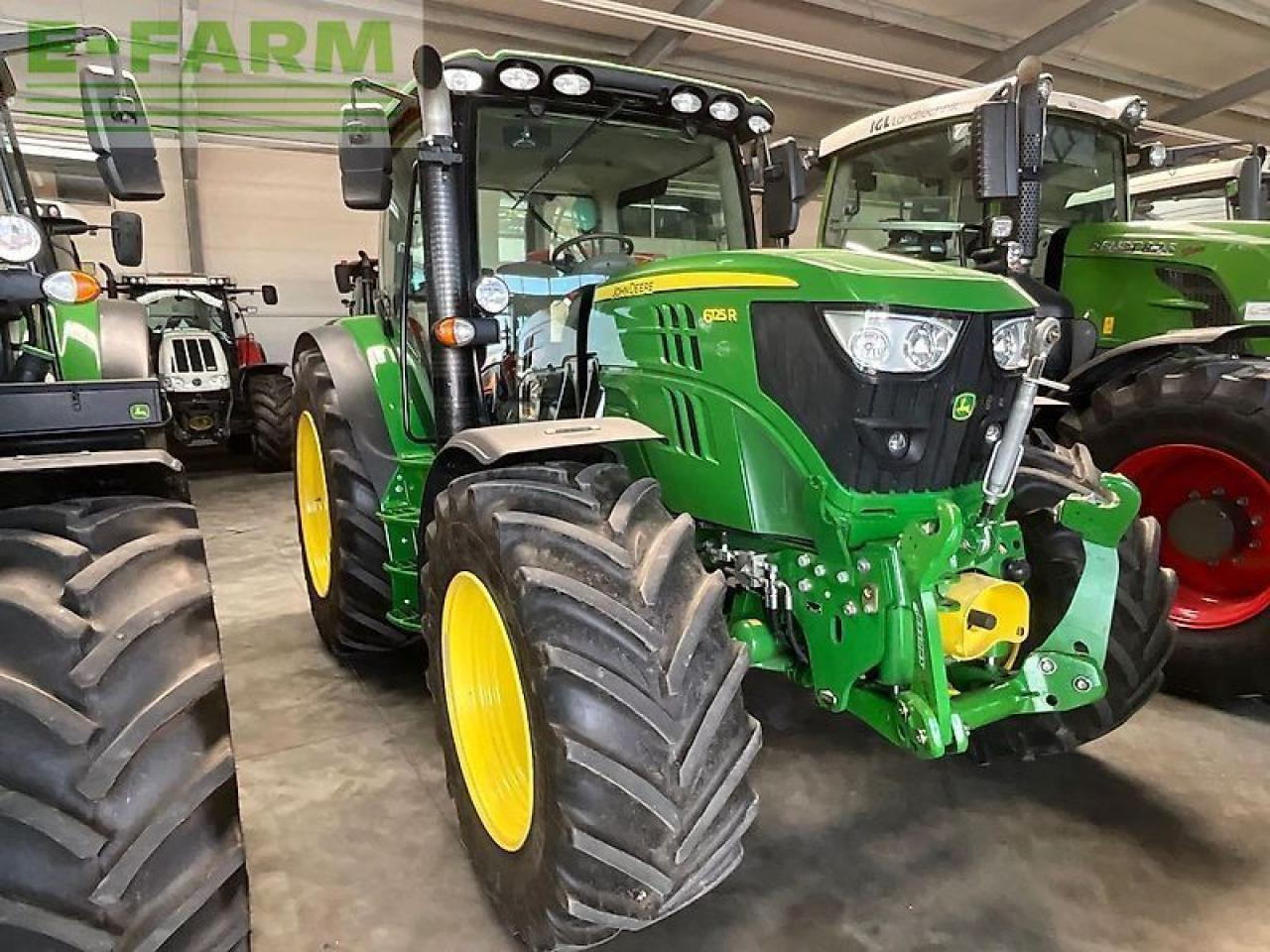 John Deere 6125 r - Трактор: снимка 1 John Deere 6125 r - Трактор: снимка 1