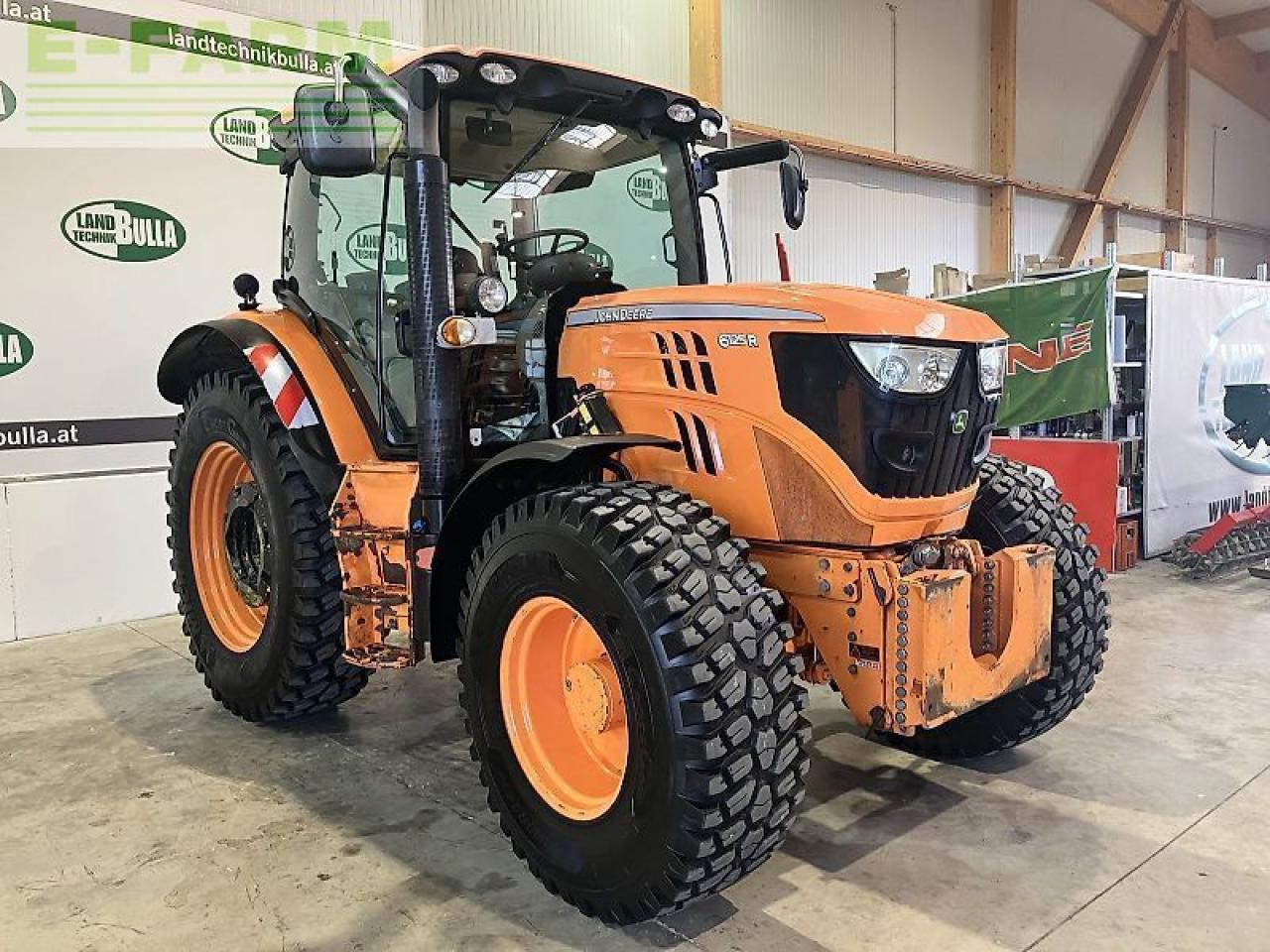 John Deere 6125r - Трактор: снимка 2 John Deere 6125r - Трактор: снимка 2