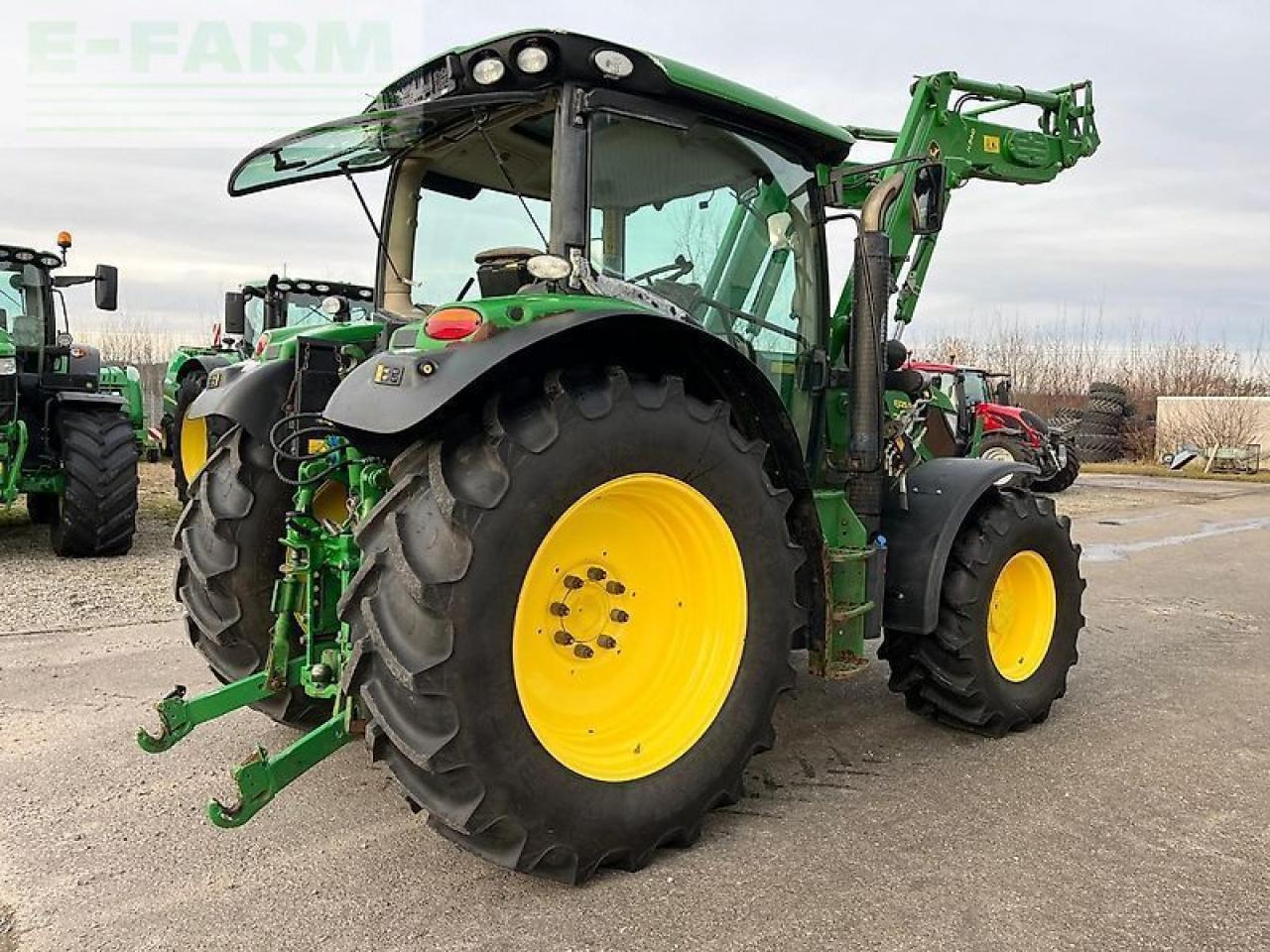 John Deere 6125r - Трактор: снимка 4 John Deere 6125r - Трактор: снимка 4