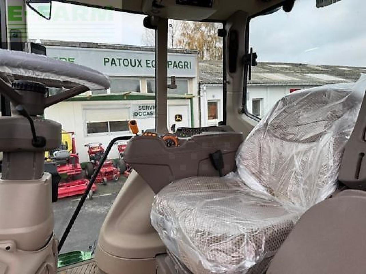 Трактор John Deere 6155m: снимка 7