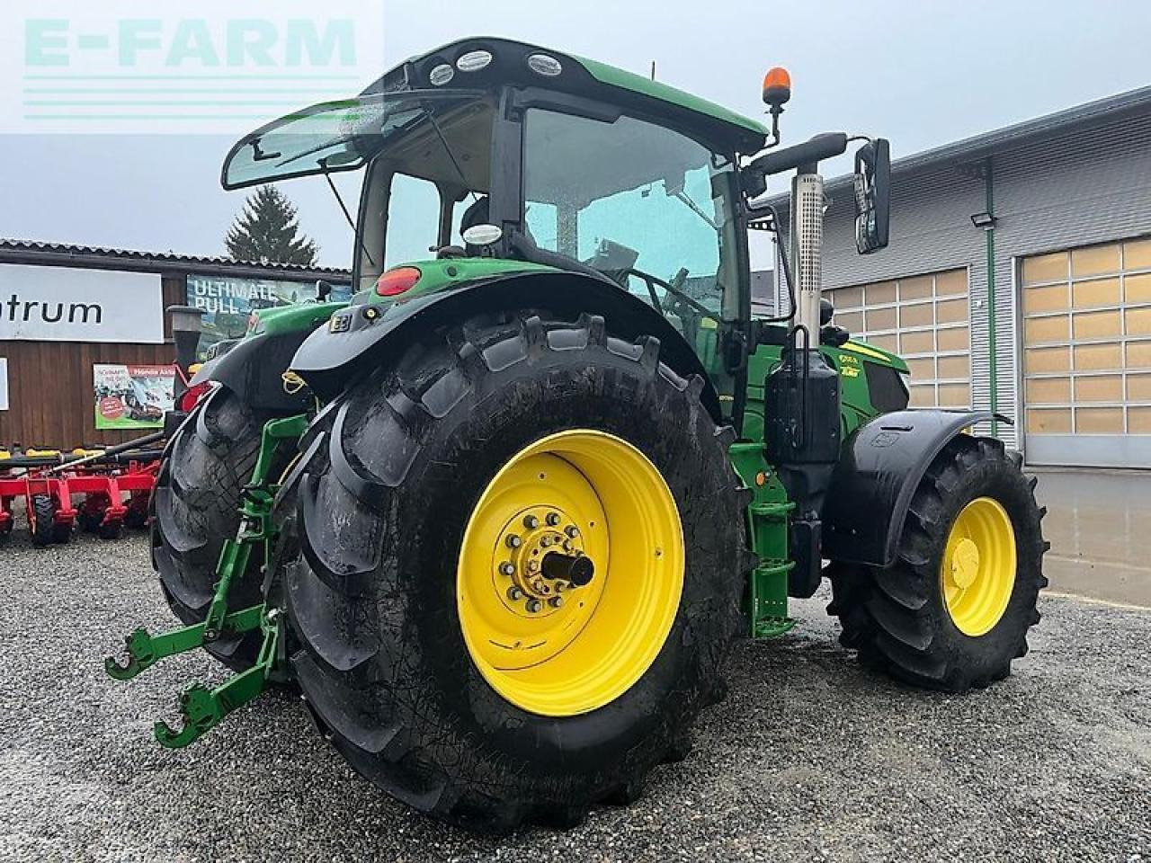John Deere 6155r - Трактор: снимка 4 John Deere 6155r - Трактор: снимка 4