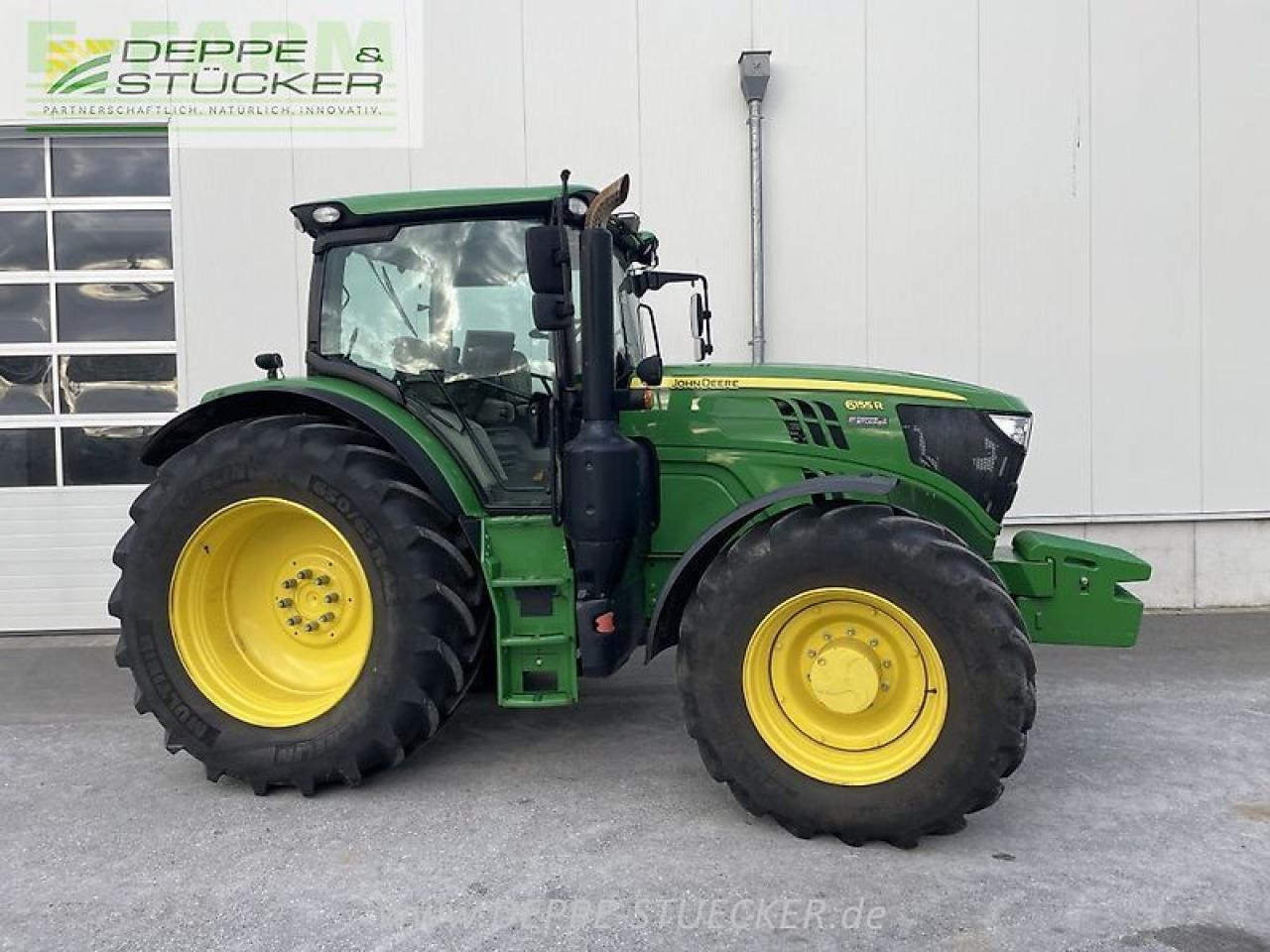 John Deere 6155r - Трактор: снимка 3 John Deere 6155r - Трактор: снимка 3