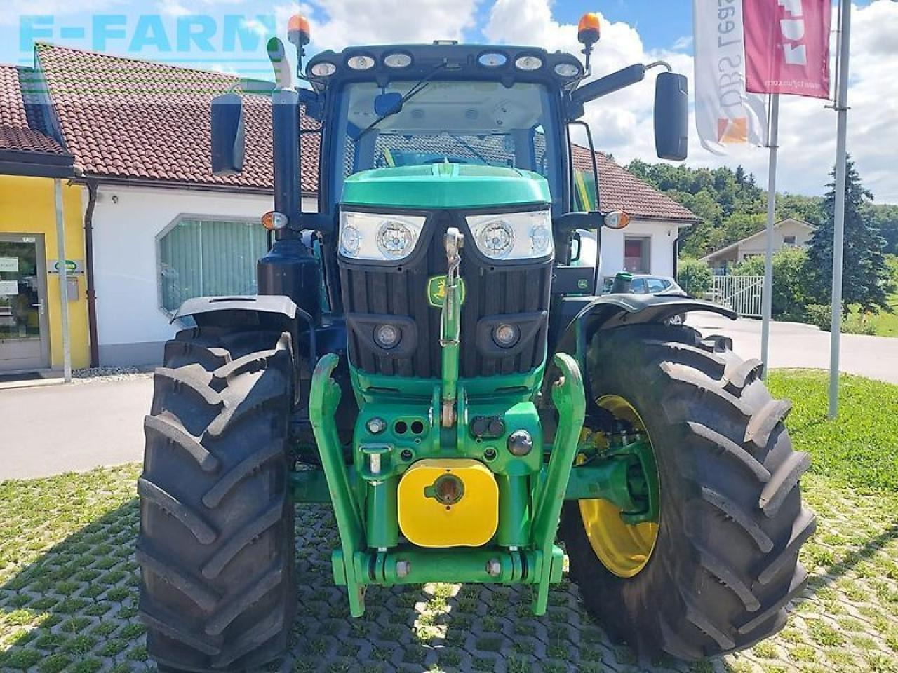 John Deere 6155r - Трактор: снимка 2 John Deere 6155r - Трактор: снимка 2