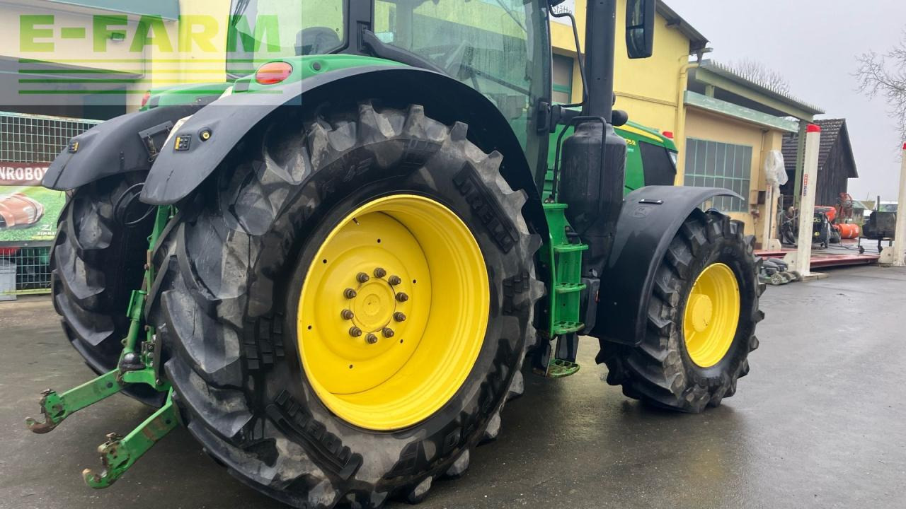 Трактор John Deere 6175R: снимка 8