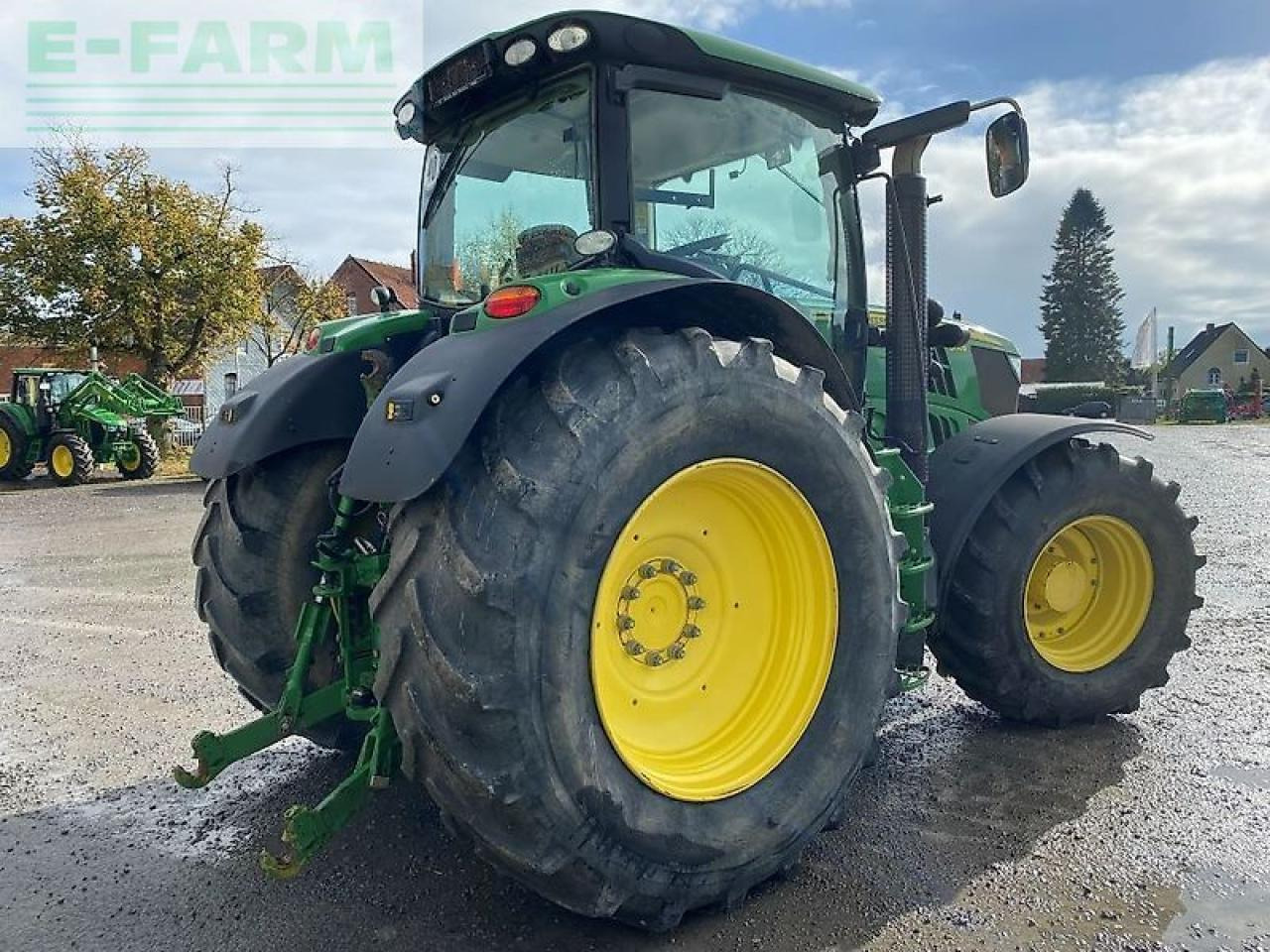 John Deere 6210r - Трактор: снимка 4 John Deere 6210r - Трактор: снимка 4