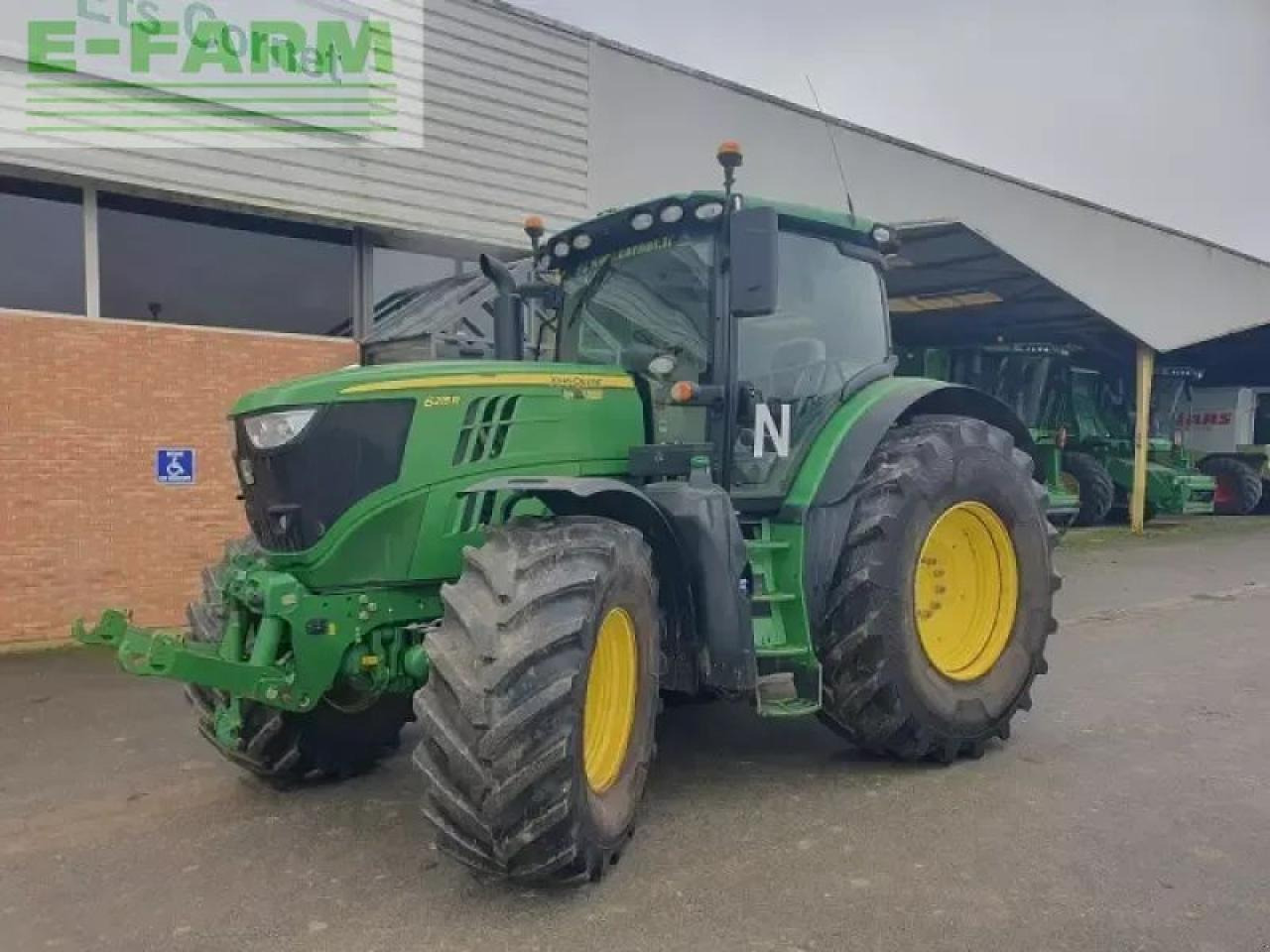 John Deere 6215r - Трактор: снимка 1 John Deere 6215r - Трактор: снимка 1