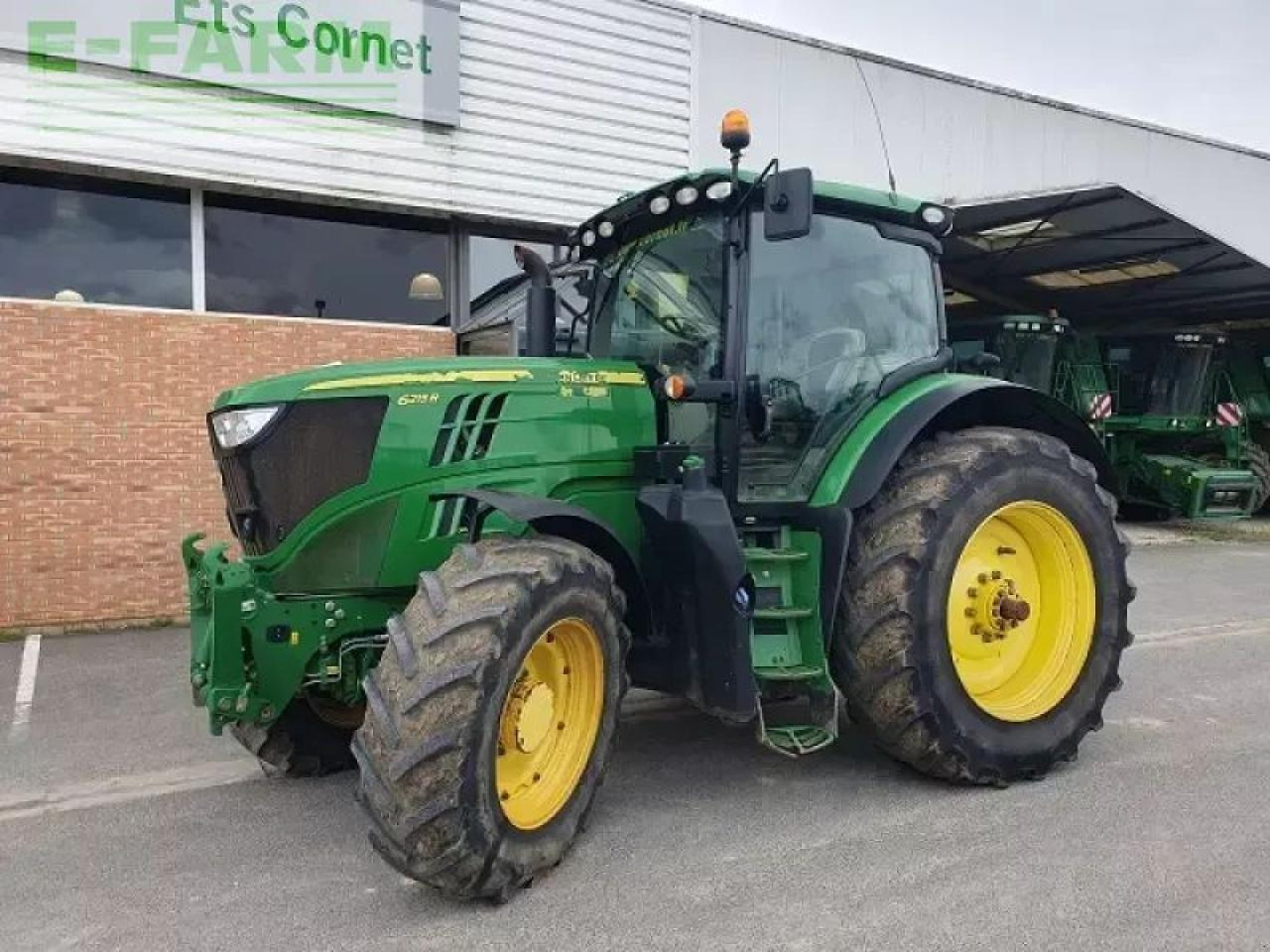 John Deere 6215r - Трактор: снимка 1 John Deere 6215r - Трактор: снимка 1