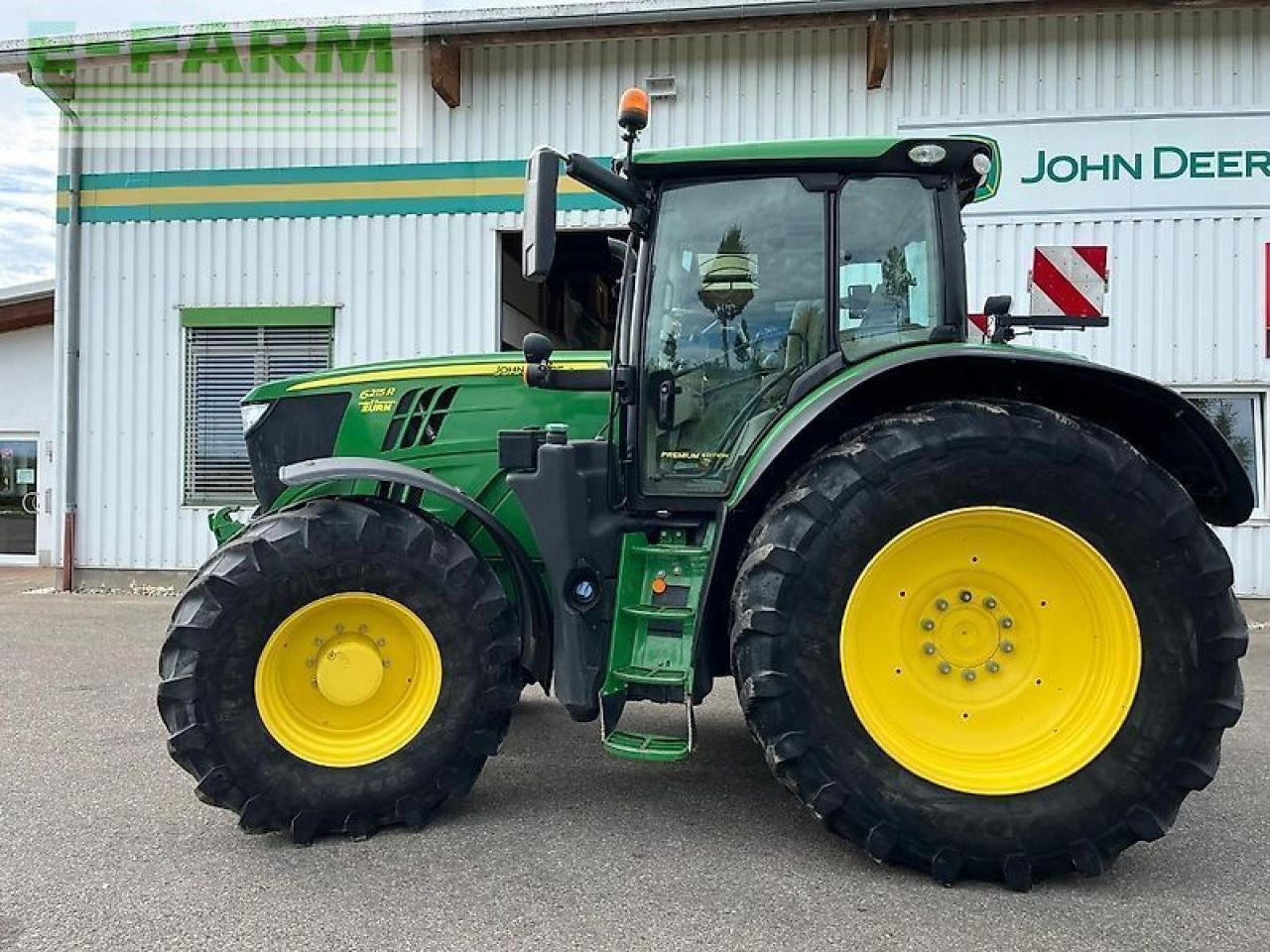 John Deere 6215r - Трактор: снимка 4 John Deere 6215r - Трактор: снимка 4