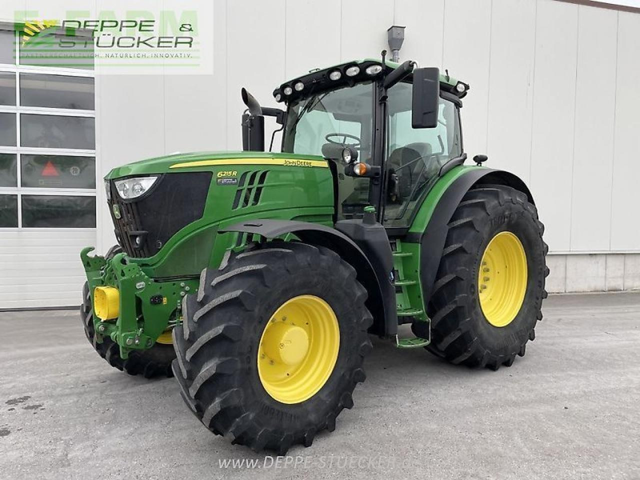 John Deere 6215r - Трактор: снимка 1 John Deere 6215r - Трактор: снимка 1