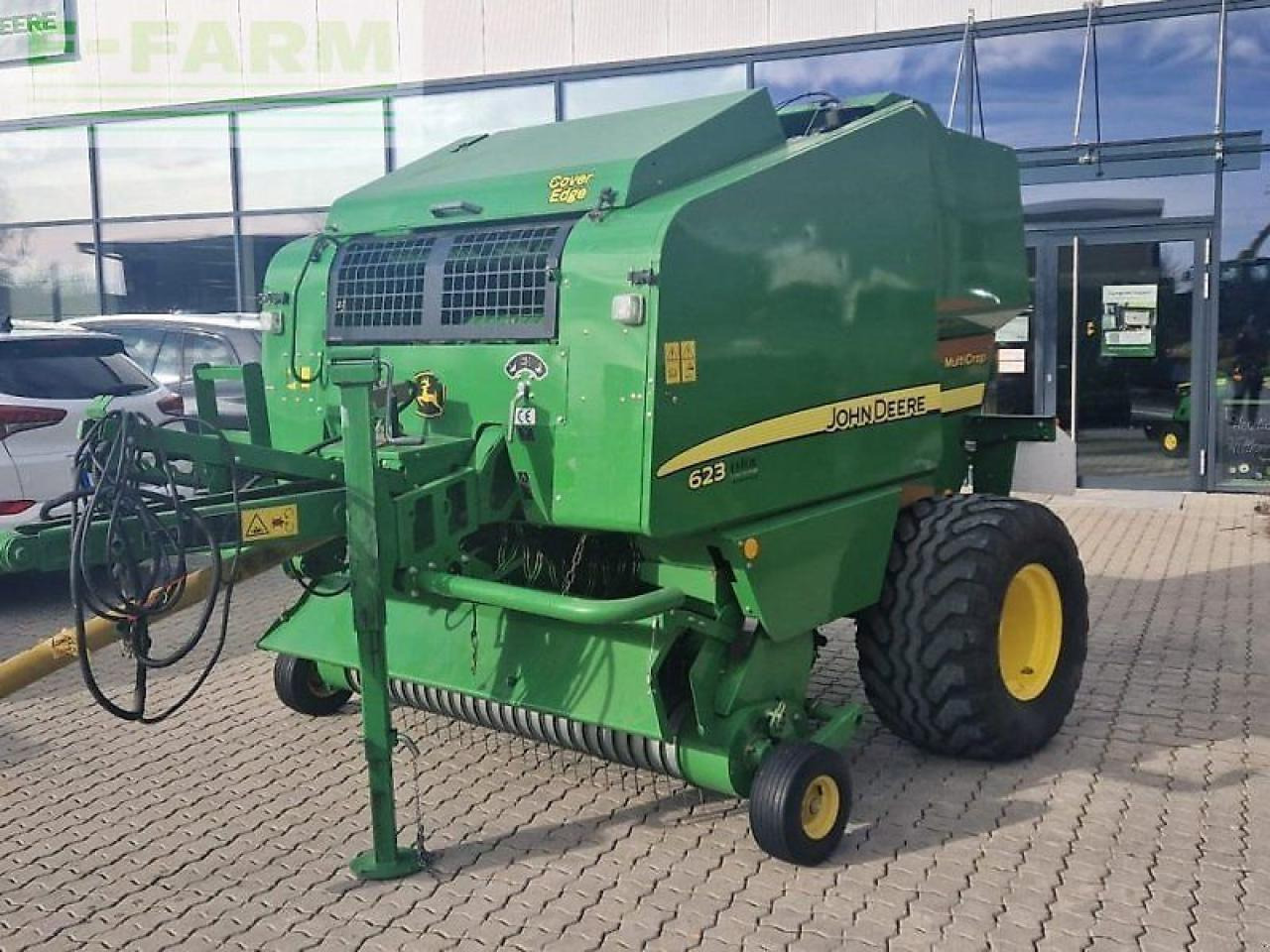 John Deere 623 multicrop - Сламопреса за квадратни бали: снимка 1 John Deere 623 multicrop - Сламопреса за квадратни бали: снимка 1