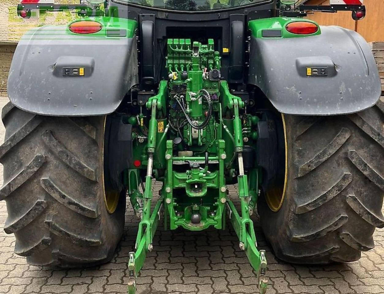 John Deere 6230r - Трактор: снимка 4 John Deere 6230r - Трактор: снимка 4