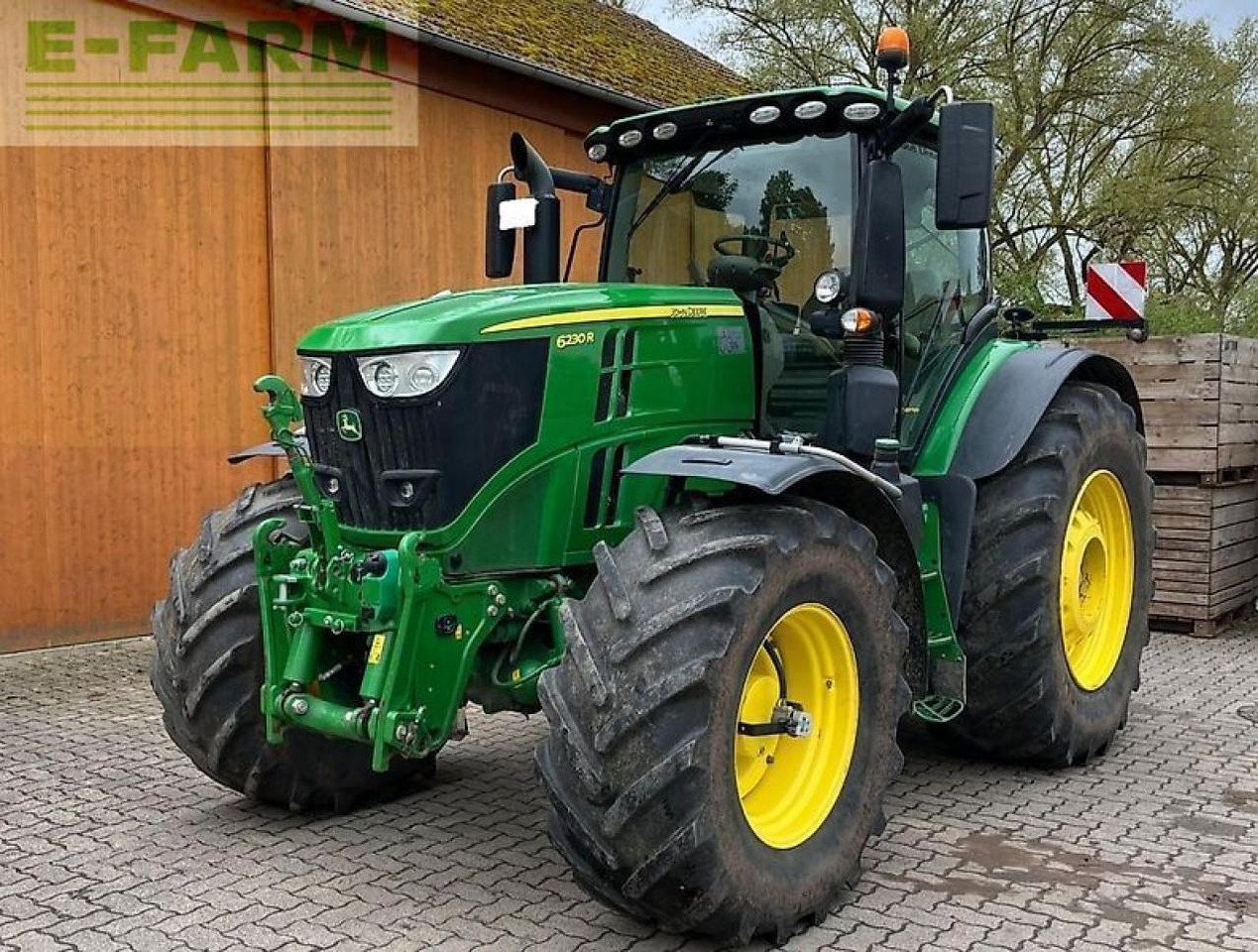 John Deere 6230r - Трактор: снимка 1 John Deere 6230r - Трактор: снимка 1